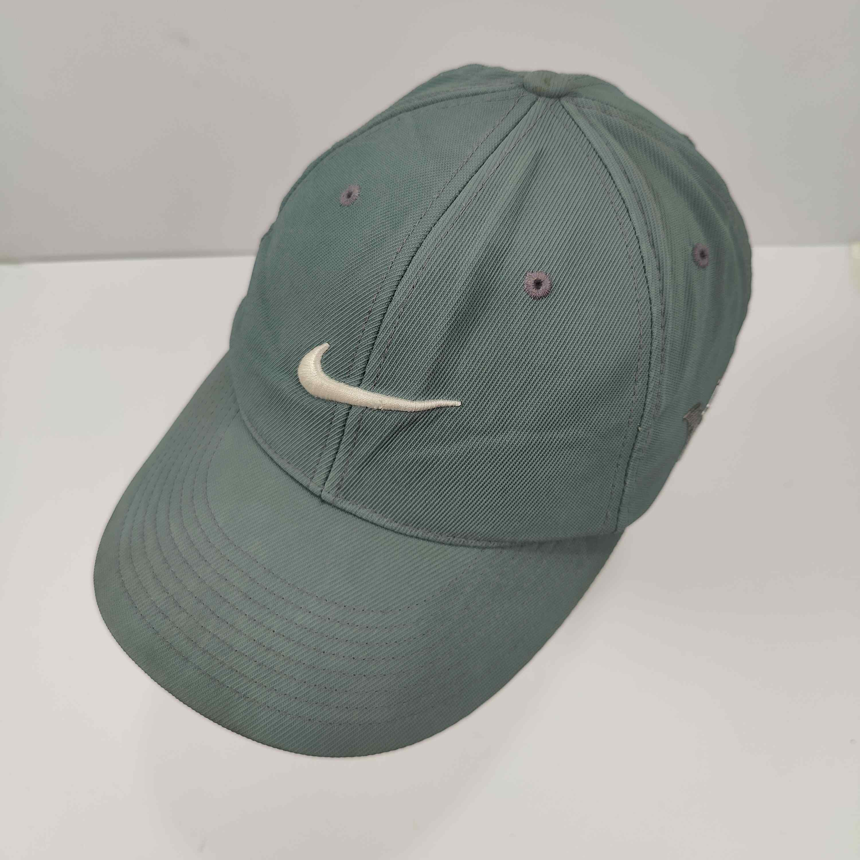 Nike 20XI Fitted Cap - Grey - 1350
