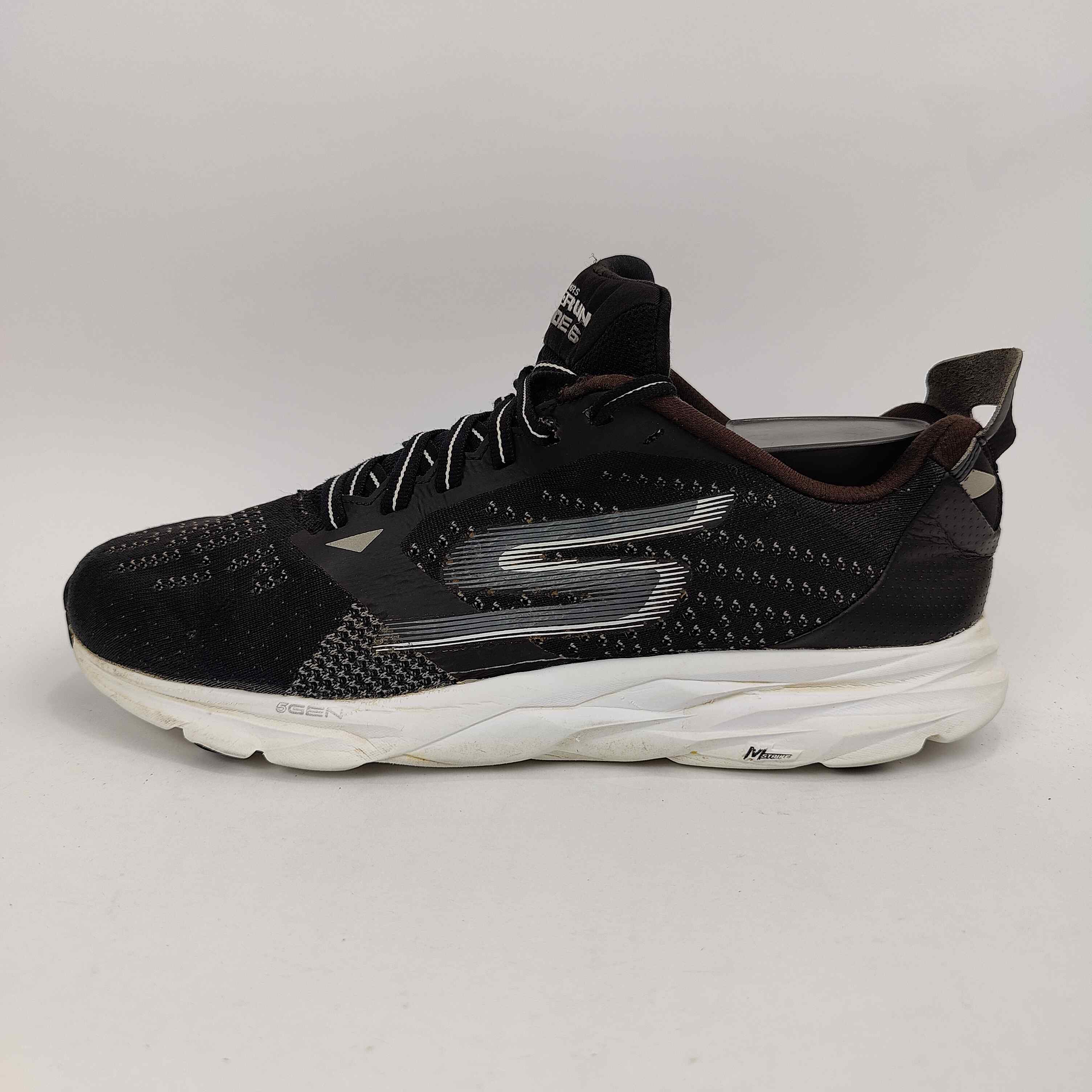 Skechers Go Run Ride 6 (UK/PK 8) - Black - 4205443