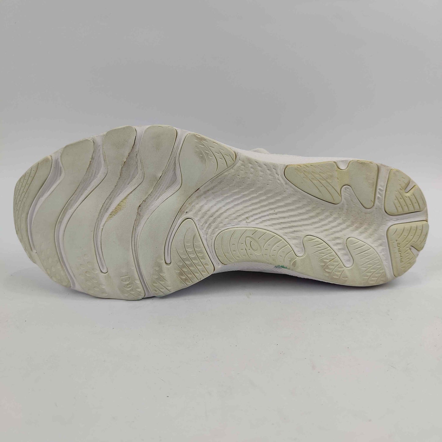 Asics Gel-Cumulus 24 (UK/PK 7.5) - White - 4156276