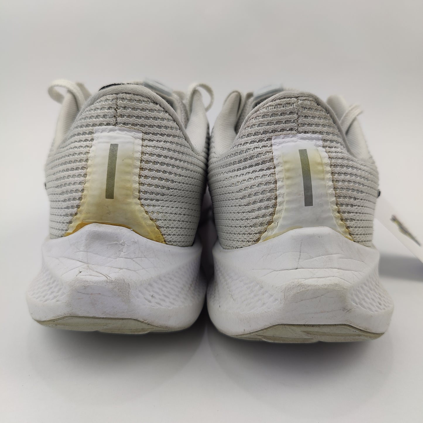 Nike Air Zoom Pegasus 40 (UK/PK 9.5) - Grey - 4458260