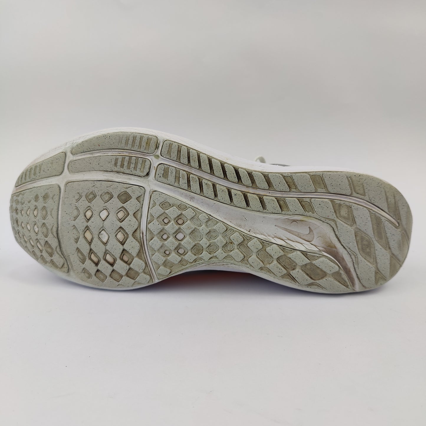Nike Air Zoom Pegasus 40 (UK/PK 9.5) - Grey - 4458260
