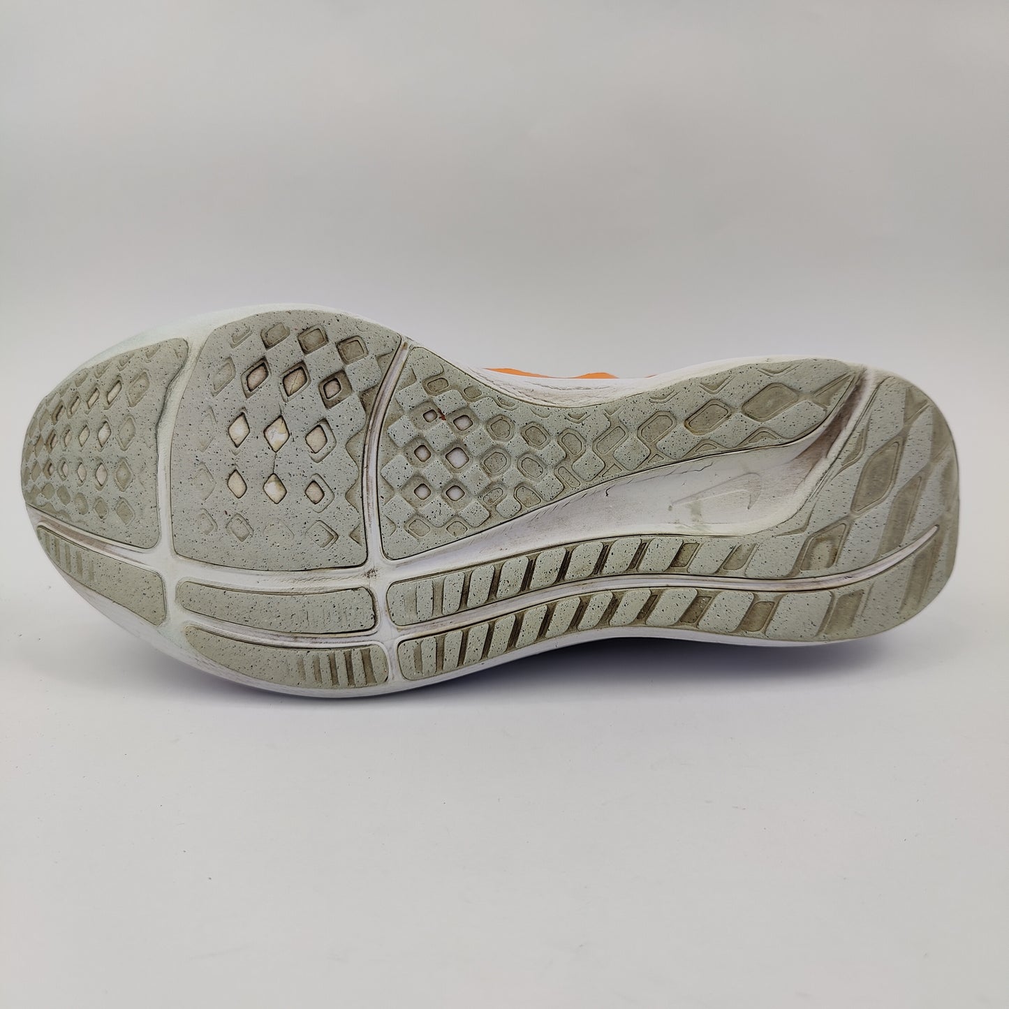 Nike Air Zoom Pegasus 40 (UK/PK 9.5) - Grey - 4458260