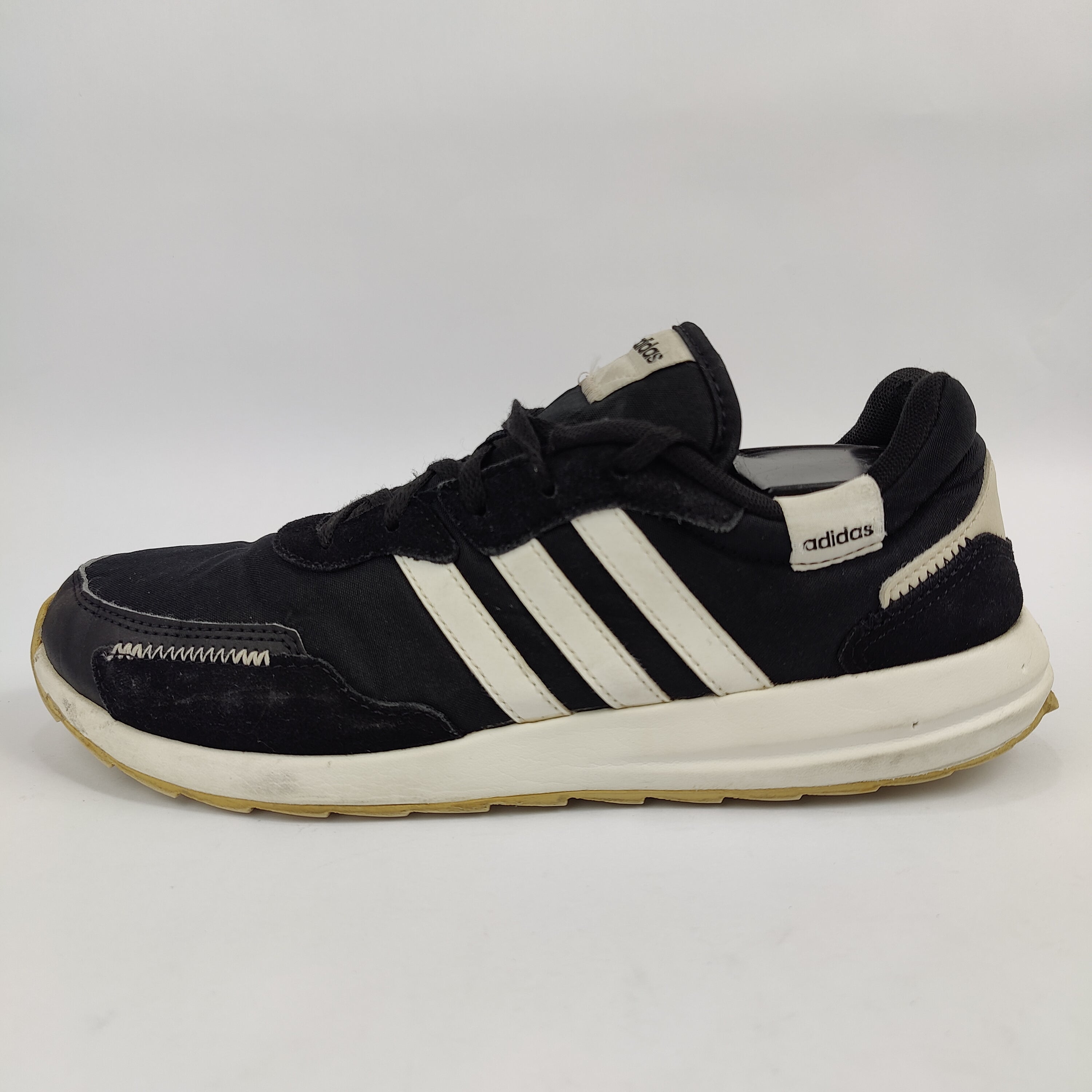 Adidas Retrorun (UK/PK 8.5) - 4258330