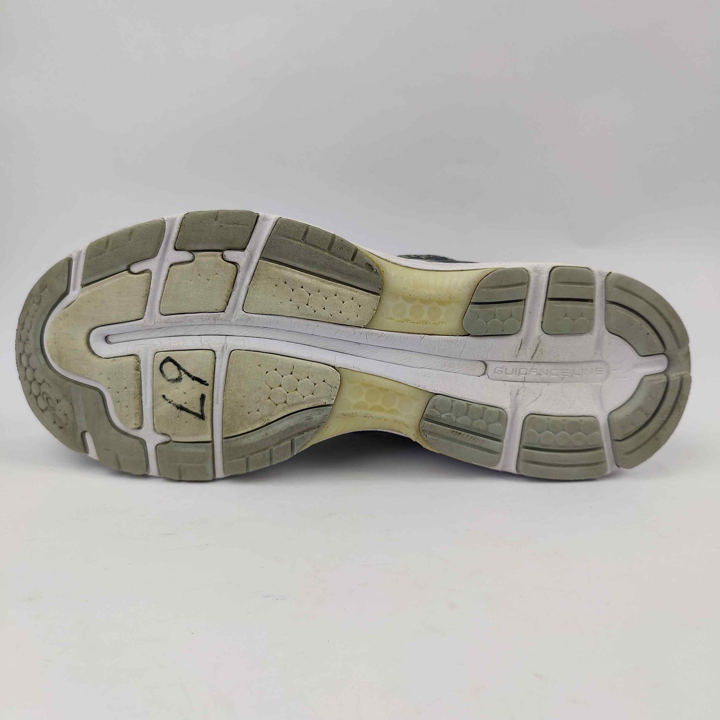 ASICS Gel Nimbus 20 (UK/PK 9) - 4358581
