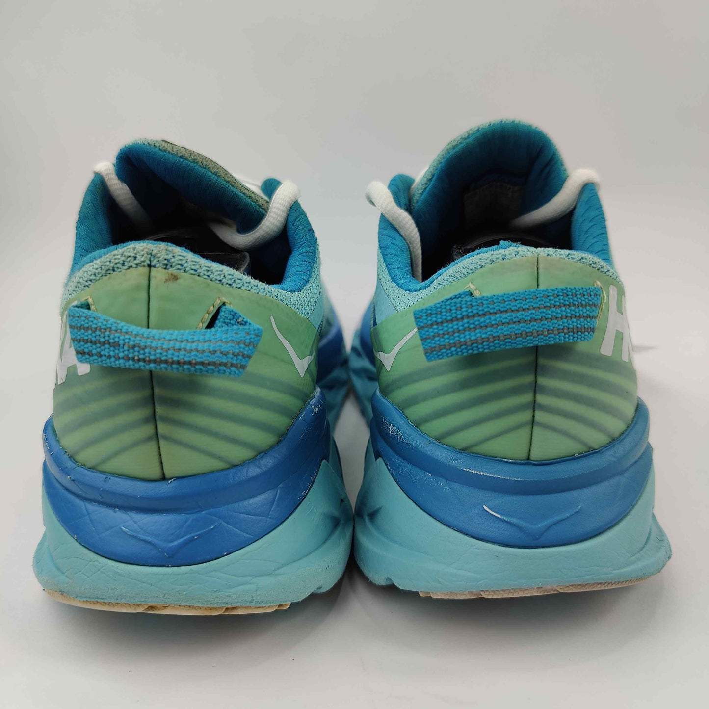 HOKA Arahi 4 (UK/PK 6.5) - 4008592