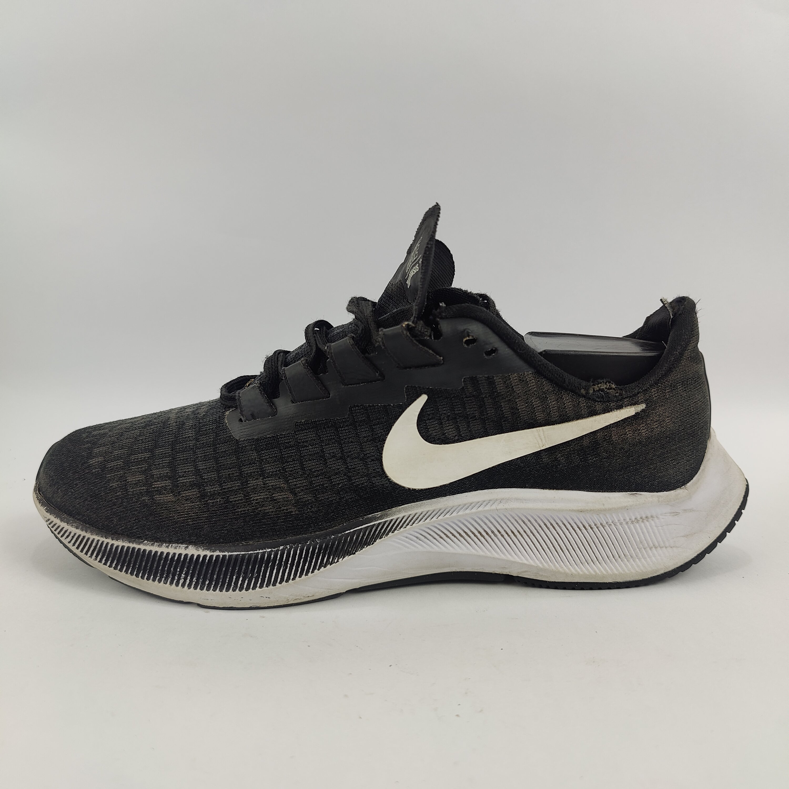 Nike Air Zoom Pegasus 37 (UK/PK 6) - 40 | Excellent