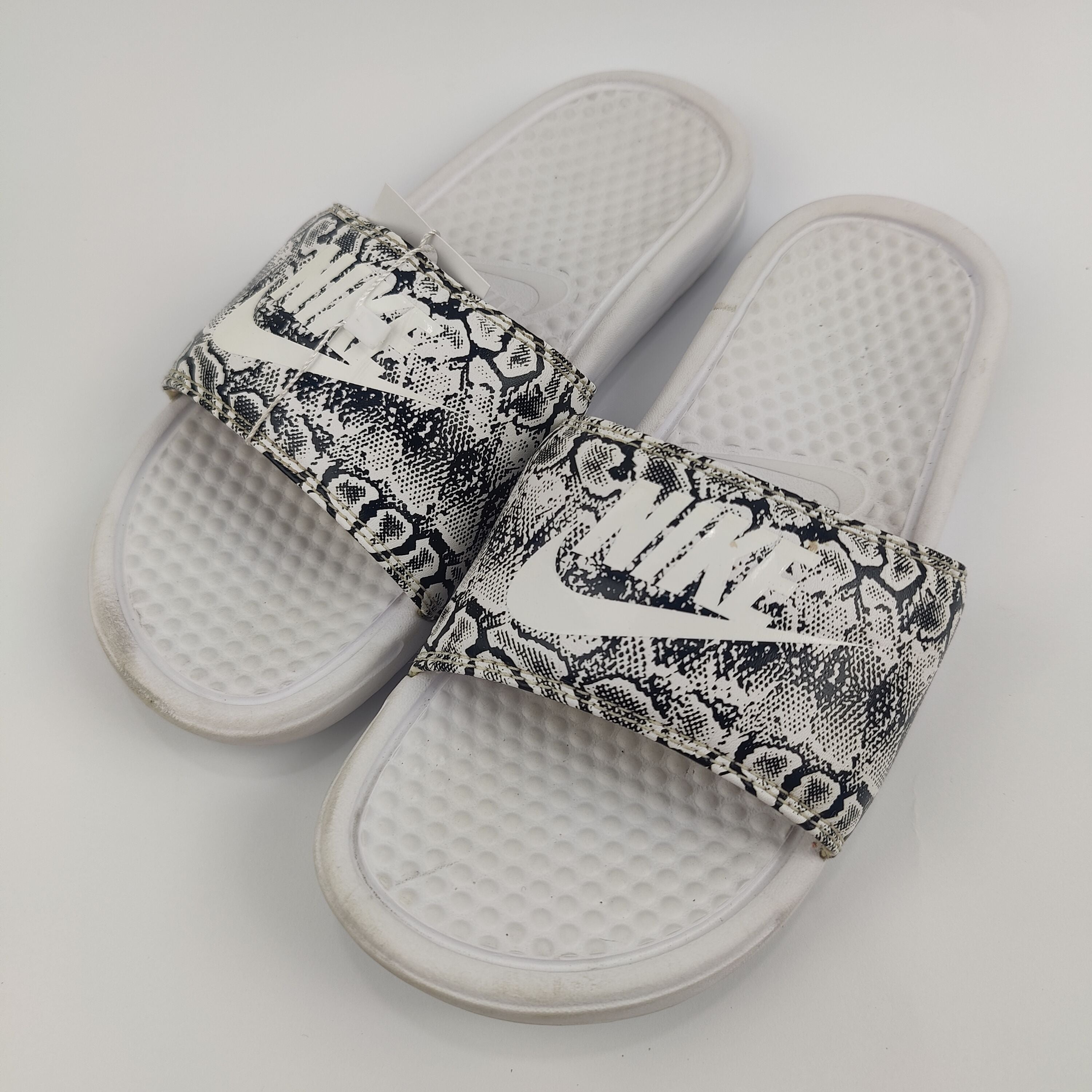 Nike Benassi Slides (UK/PK 5) - 3801045