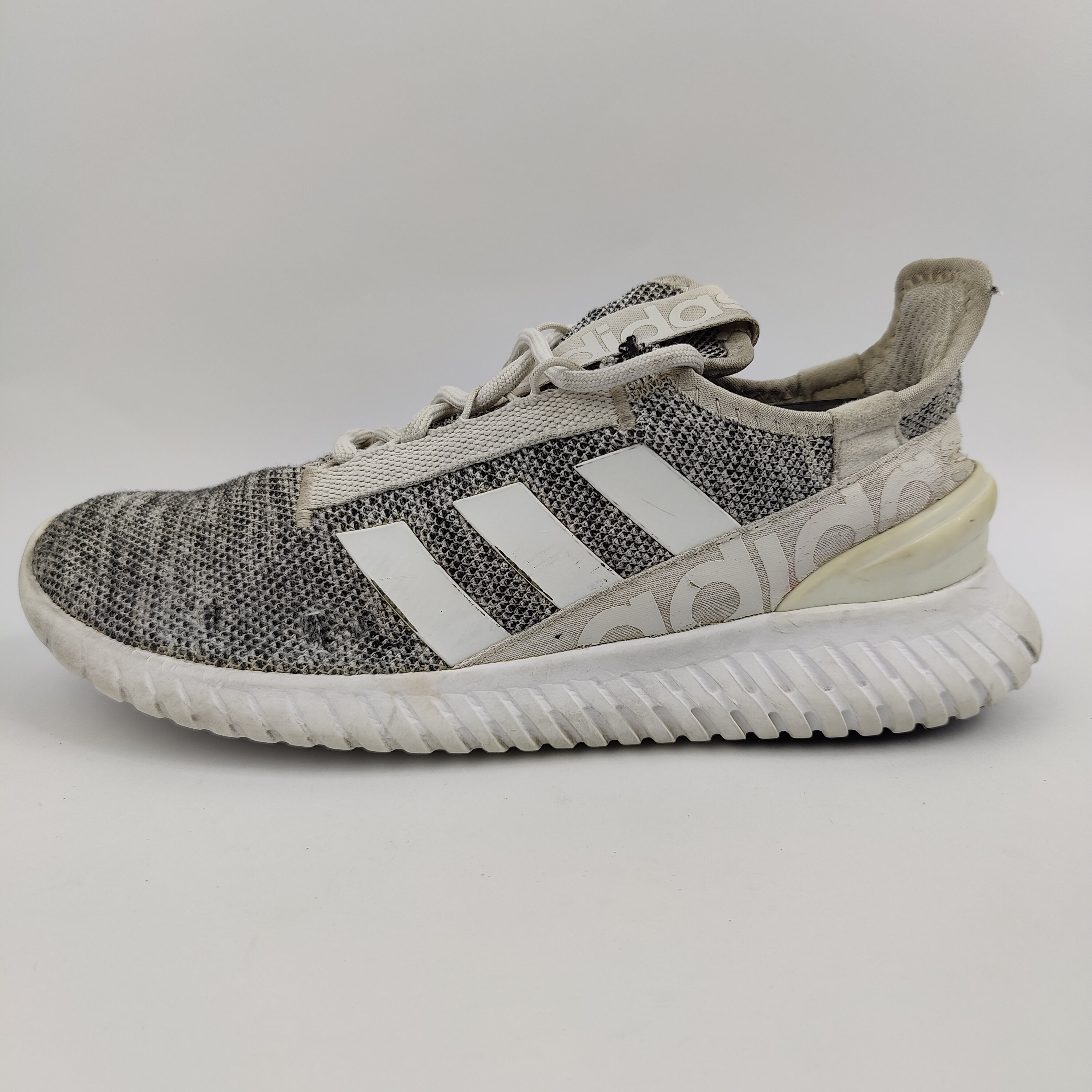 Adidas Kaptir 2.0 (UK/PK 10) - 44.5 | Excellent