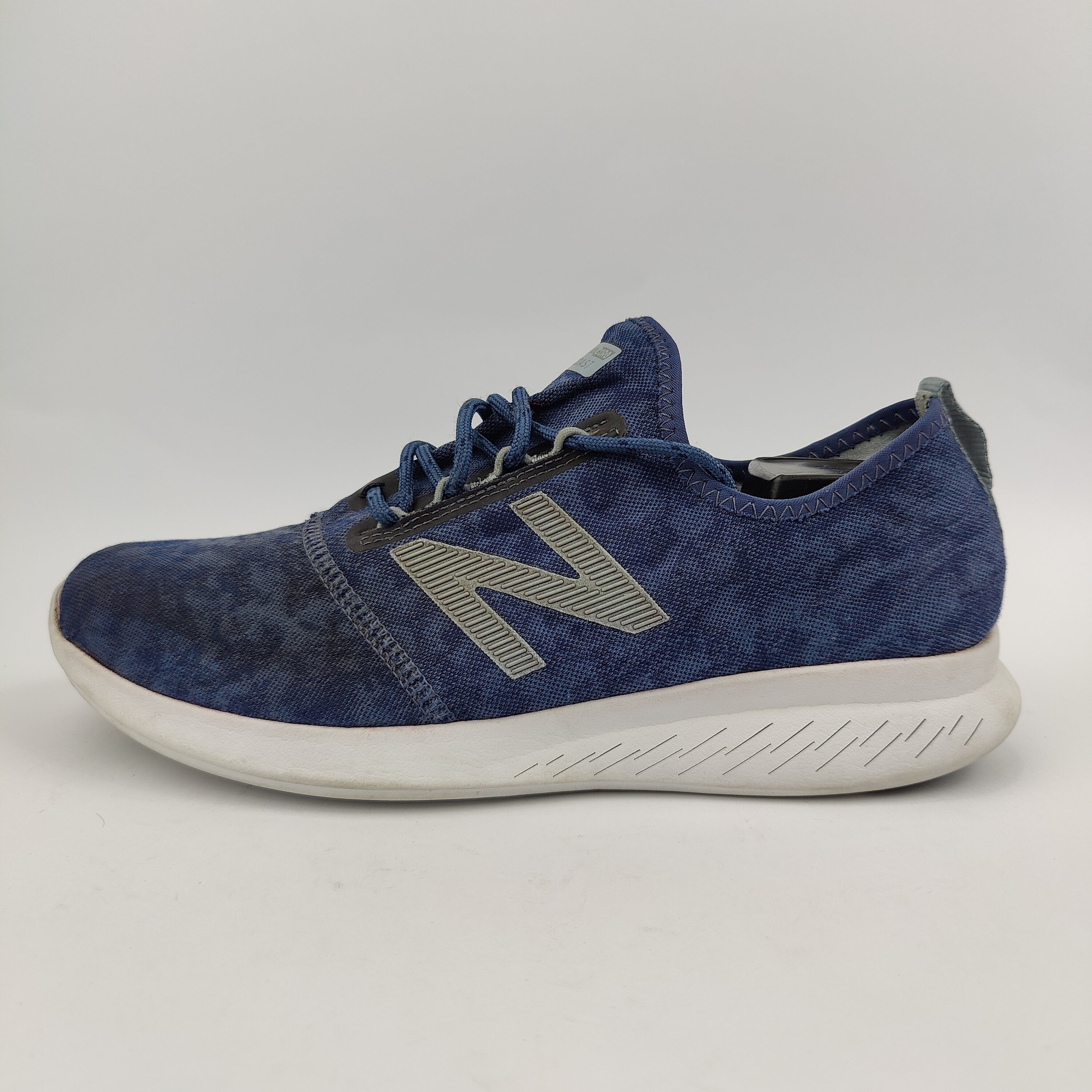 New Balance Fuelcore (UK/PK 9) - 43 | Excellent