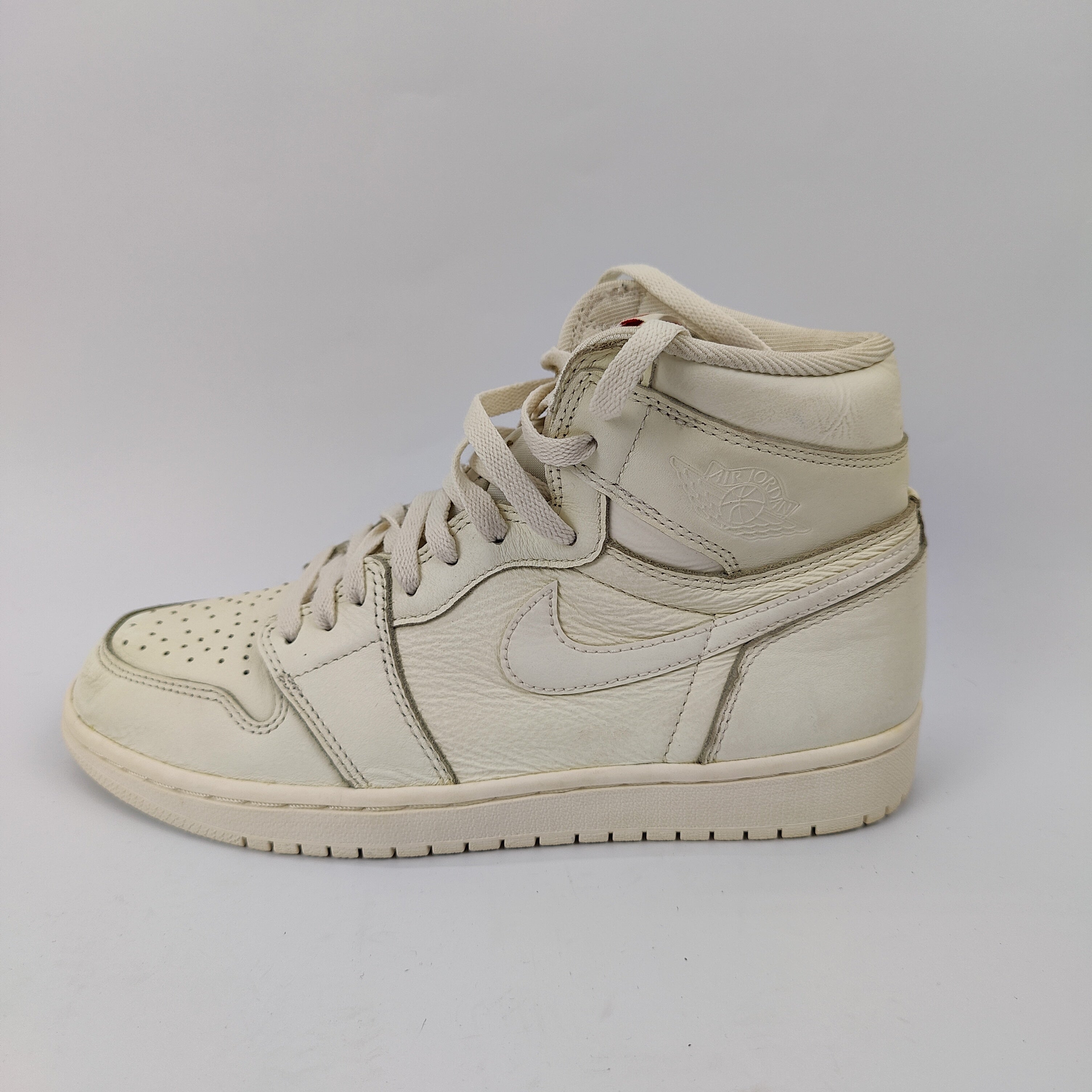 Authentic White Air Jordan: The Ultimate Sneaker for Style and Performance