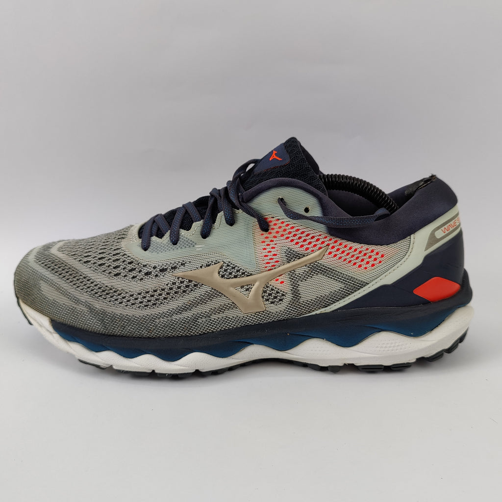 Mizuno Wave Sky 04 - Grey - 4401225