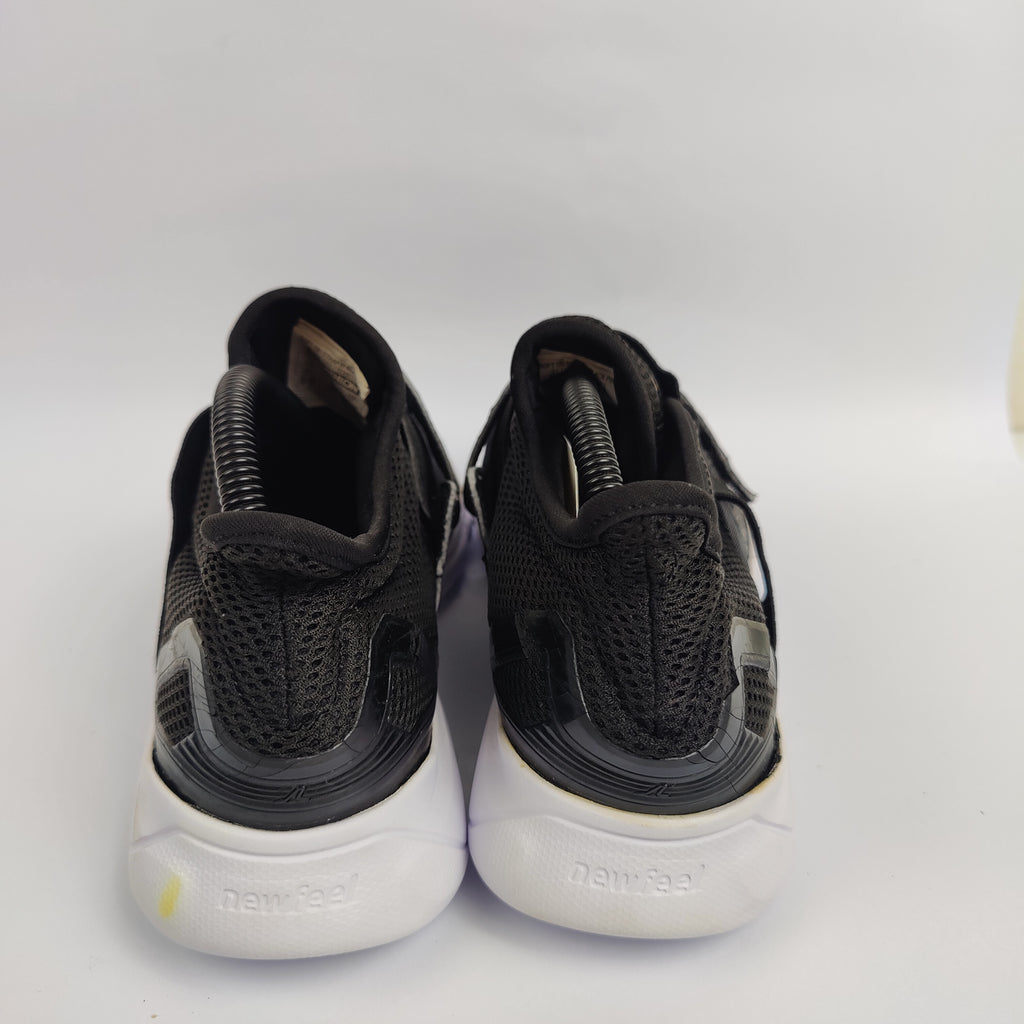Newfeel Power Walking Shoes - Black - 4201612