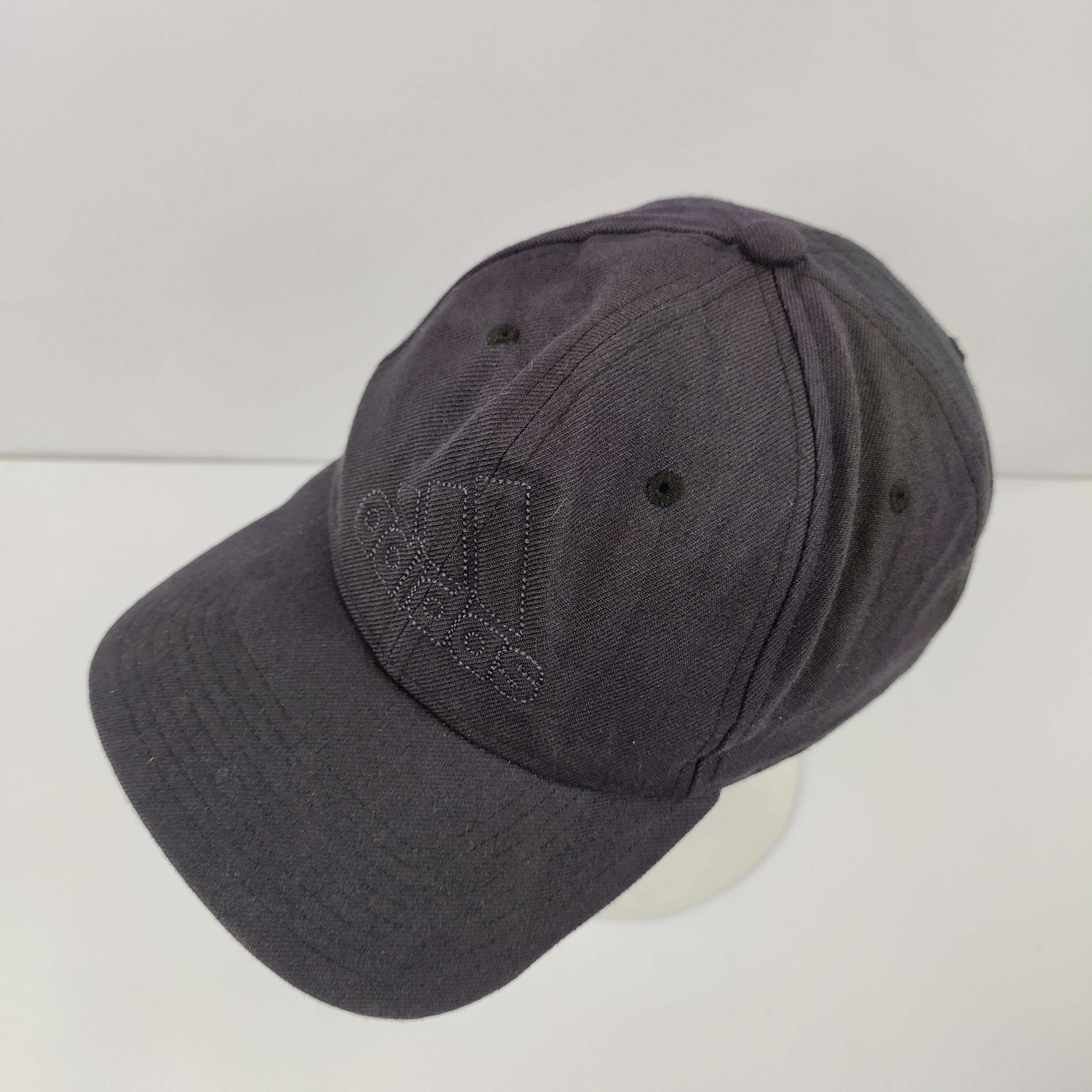 Adidas Embroidered Logo Cap - Black - 1168