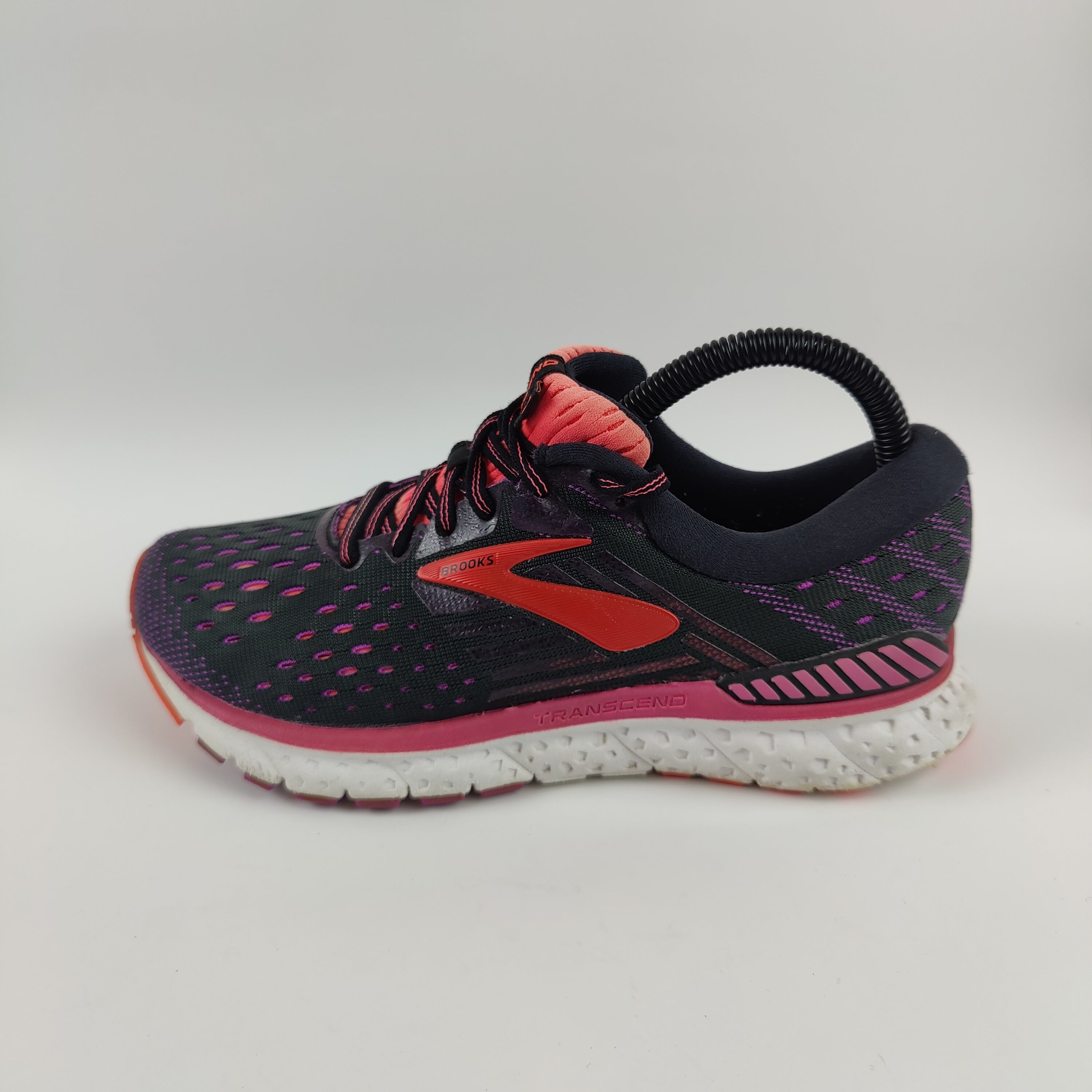 Brooks transcend sales 6 release date