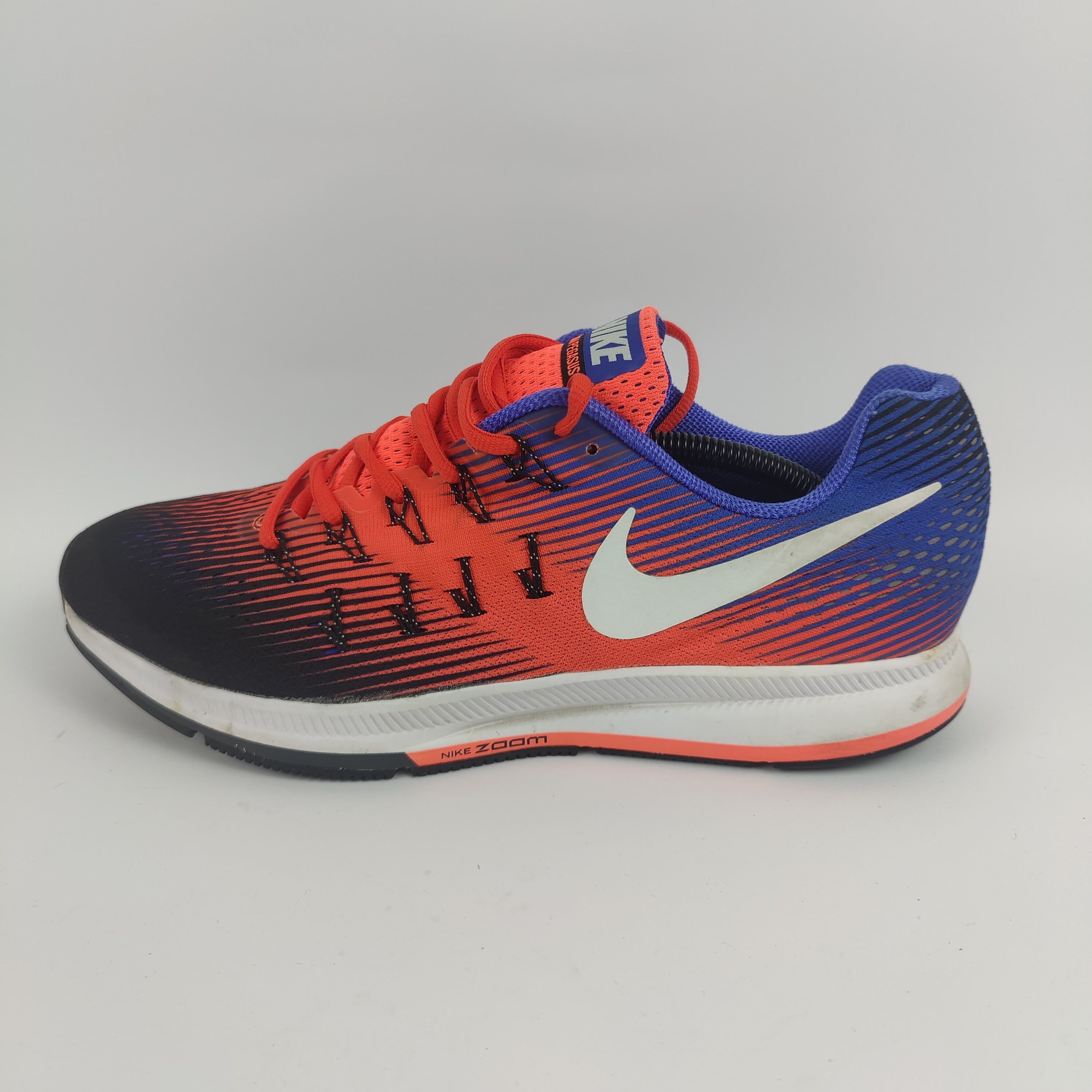Nike Zoom Pegasus 33 (UK 11) - Red - 4603596