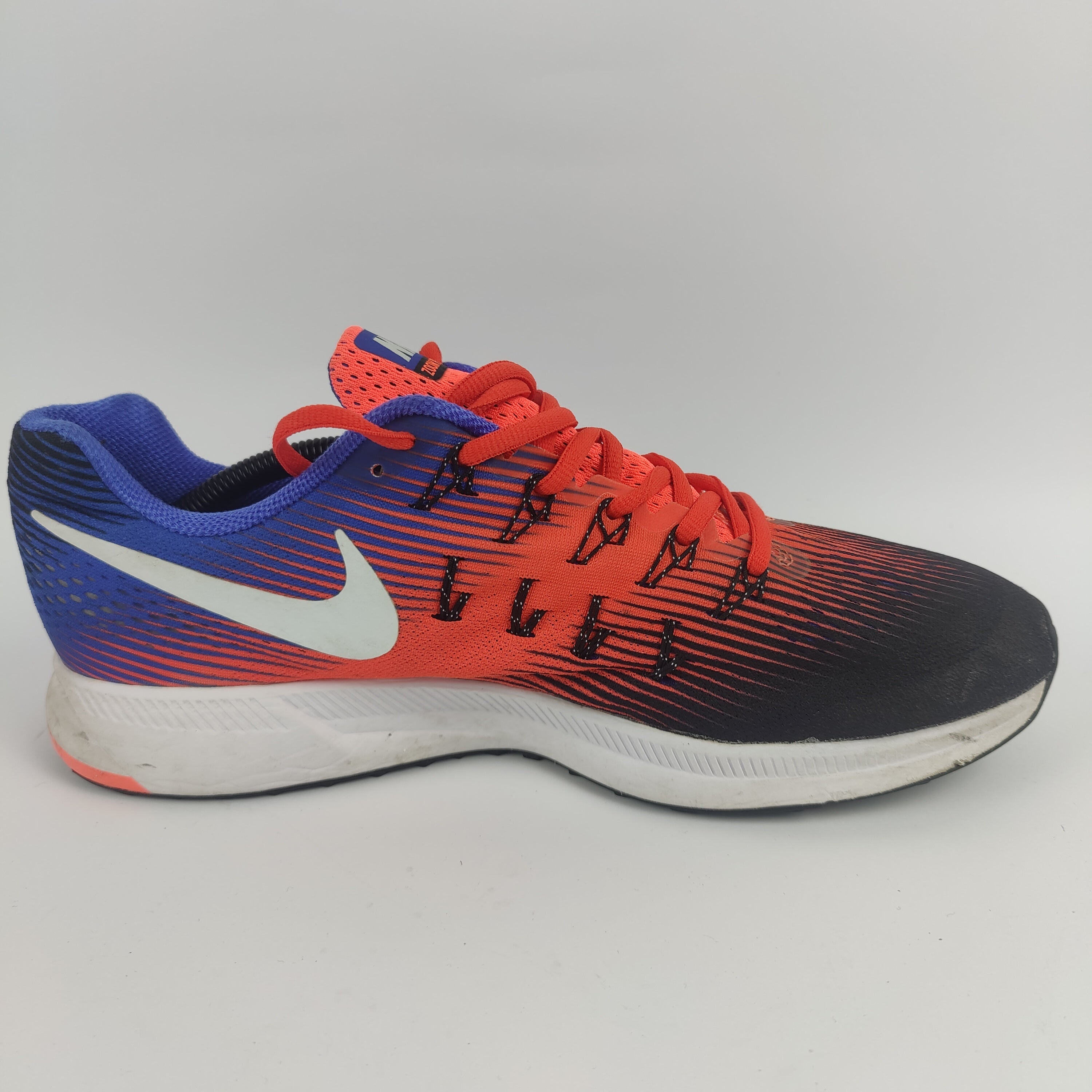 Nike Zoom Pegasus 33 (UK 11) - Red - 4603596