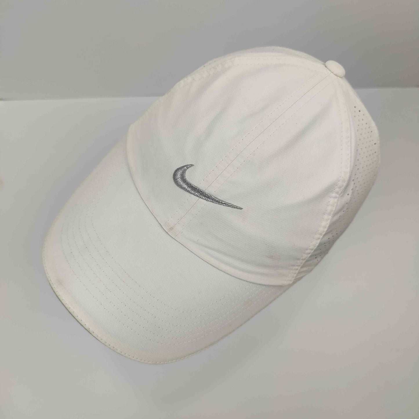 Nike DriFit Cap - White - 1377