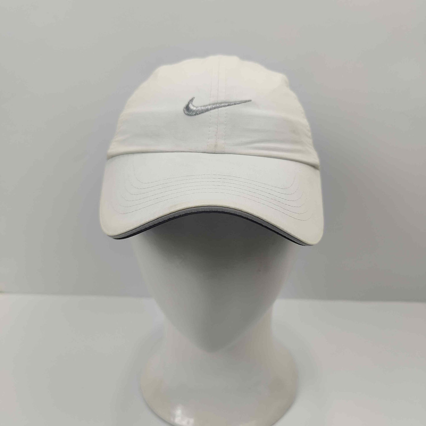 Nike DriFit Cap - White - 1377