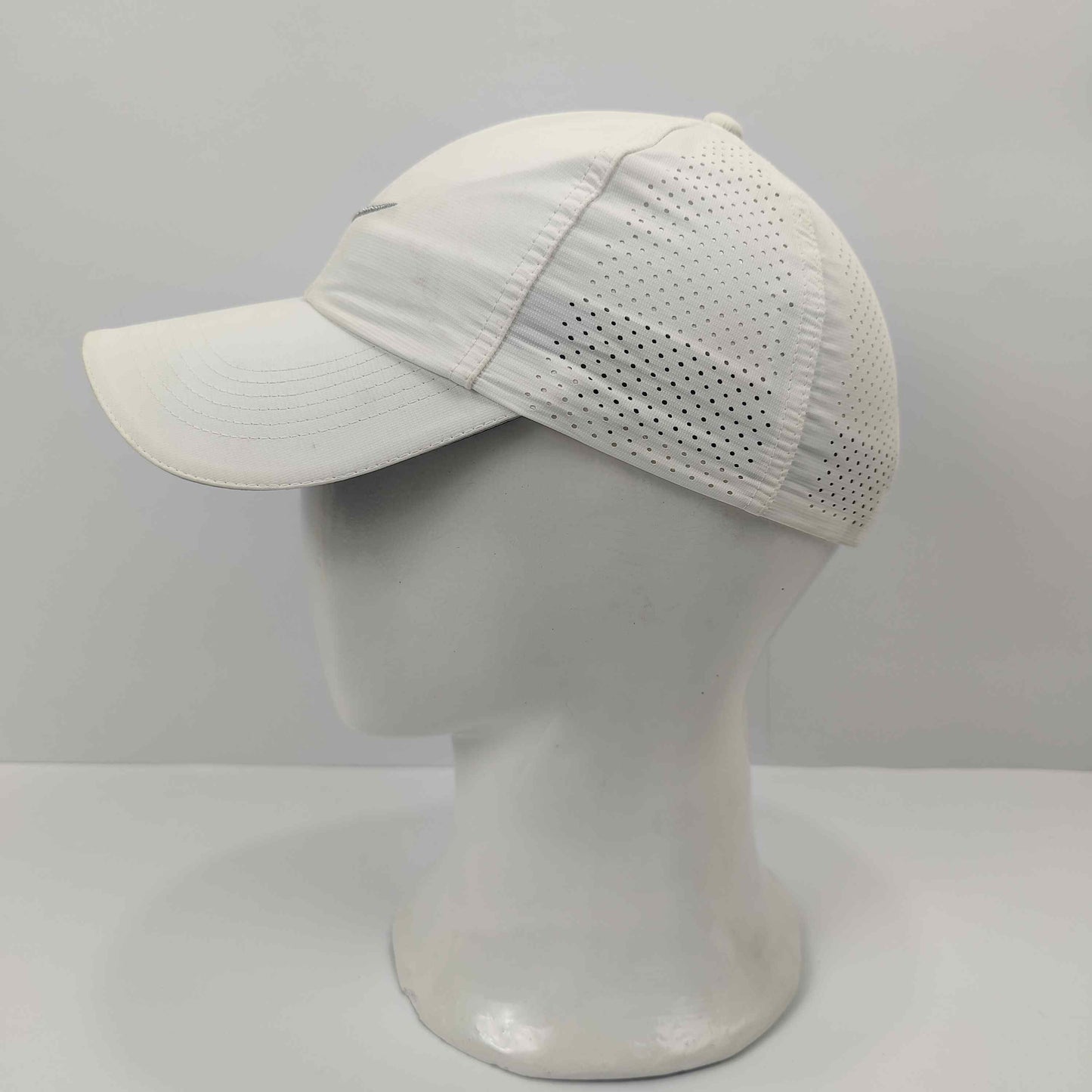 Nike DriFit Cap - White - 1377