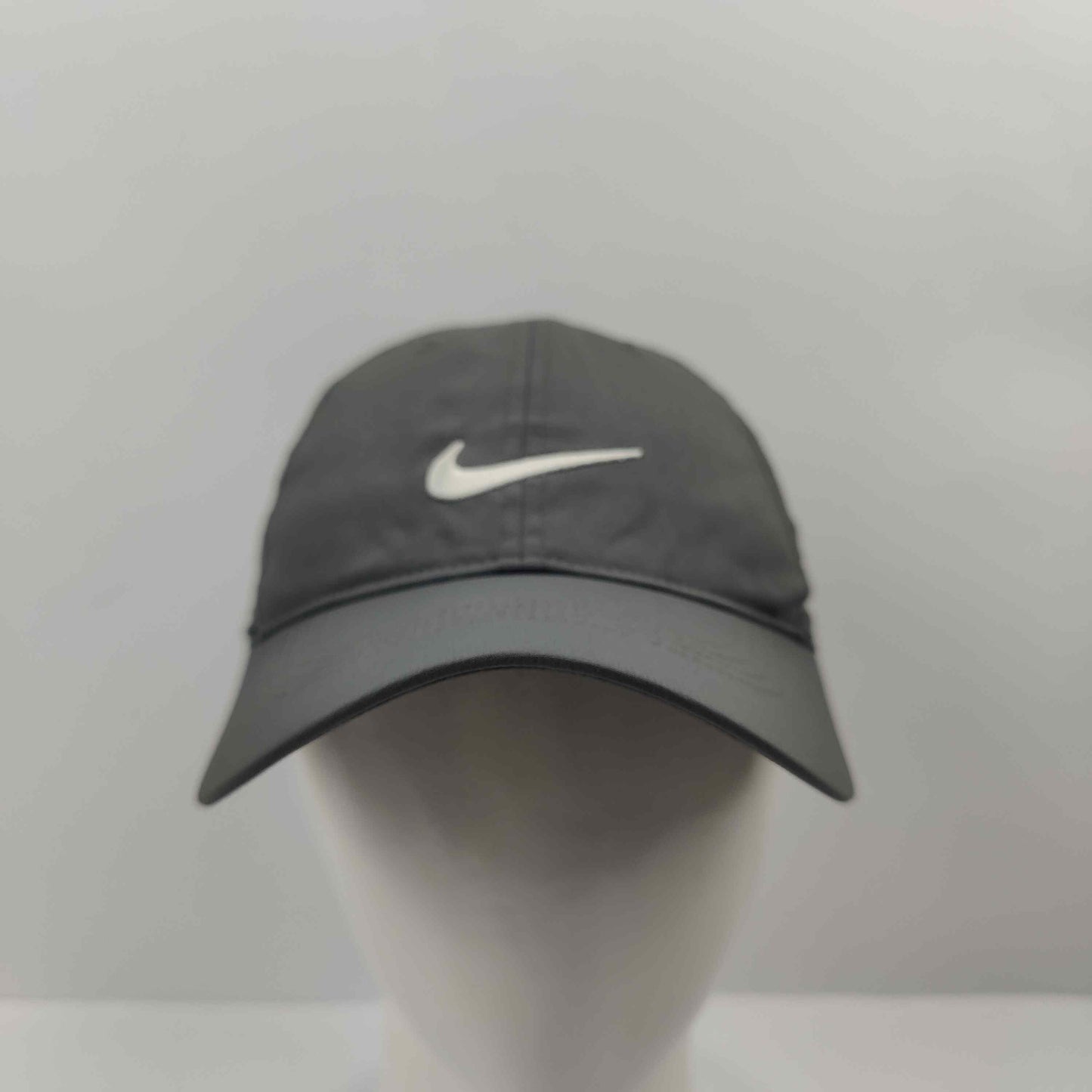 Nike DriFit Cap - Grey