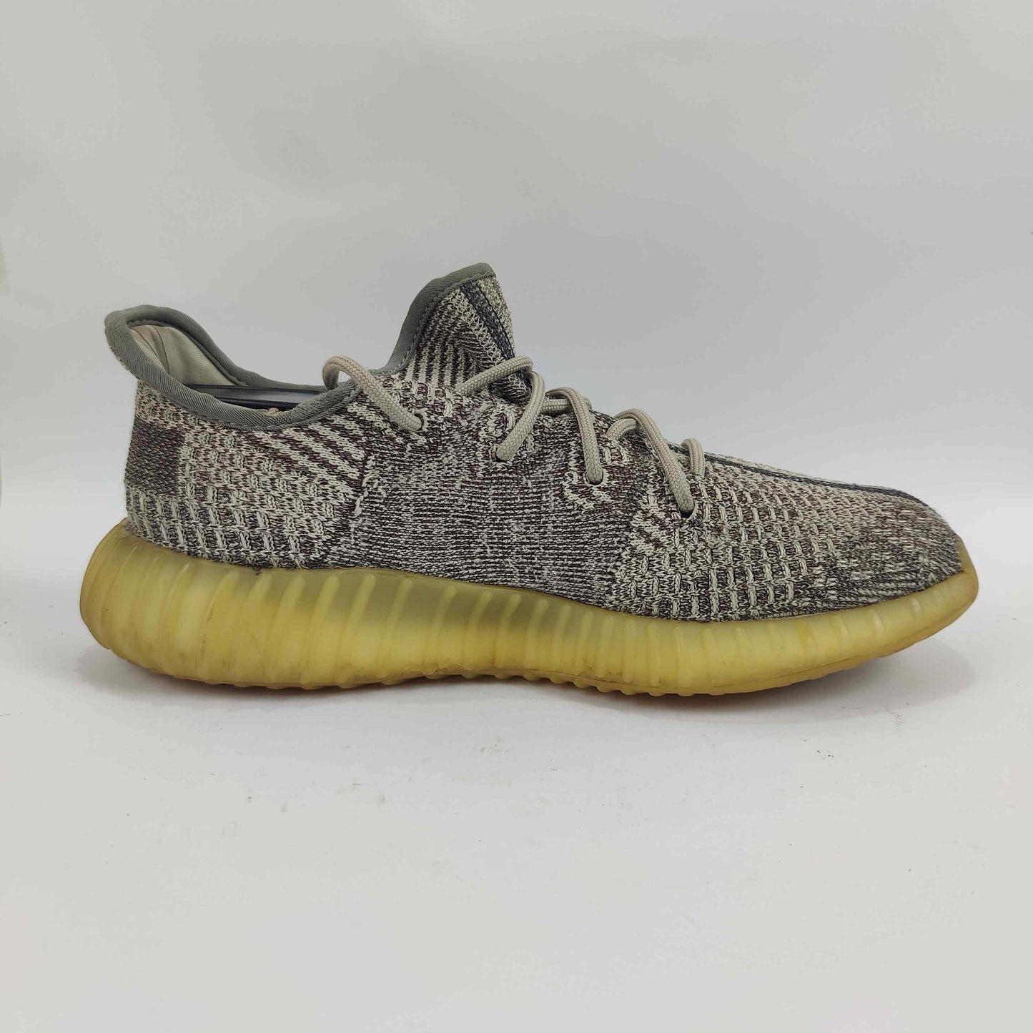 Yeezy Boost (UK/PK 7.5) - Grey - 4154539