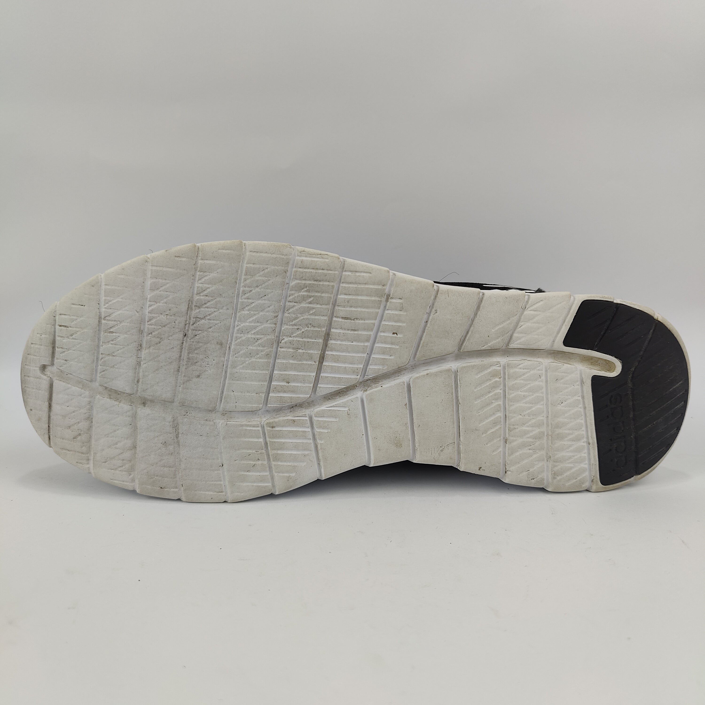 Adidas Asweerun (UK 9) - Black - 4354657