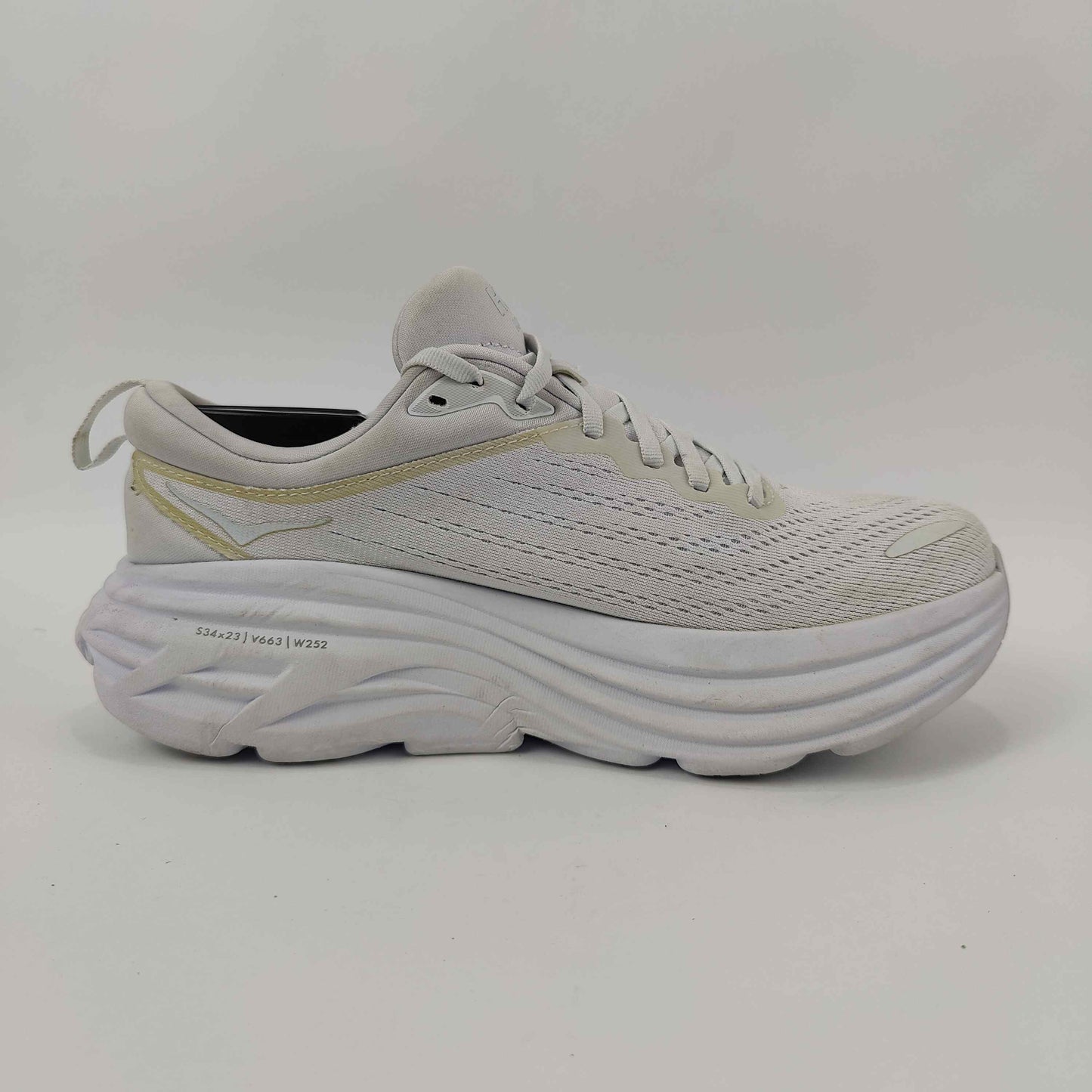 HOKA Bondi 8 (UK/PK 6.5) - White - 4004673