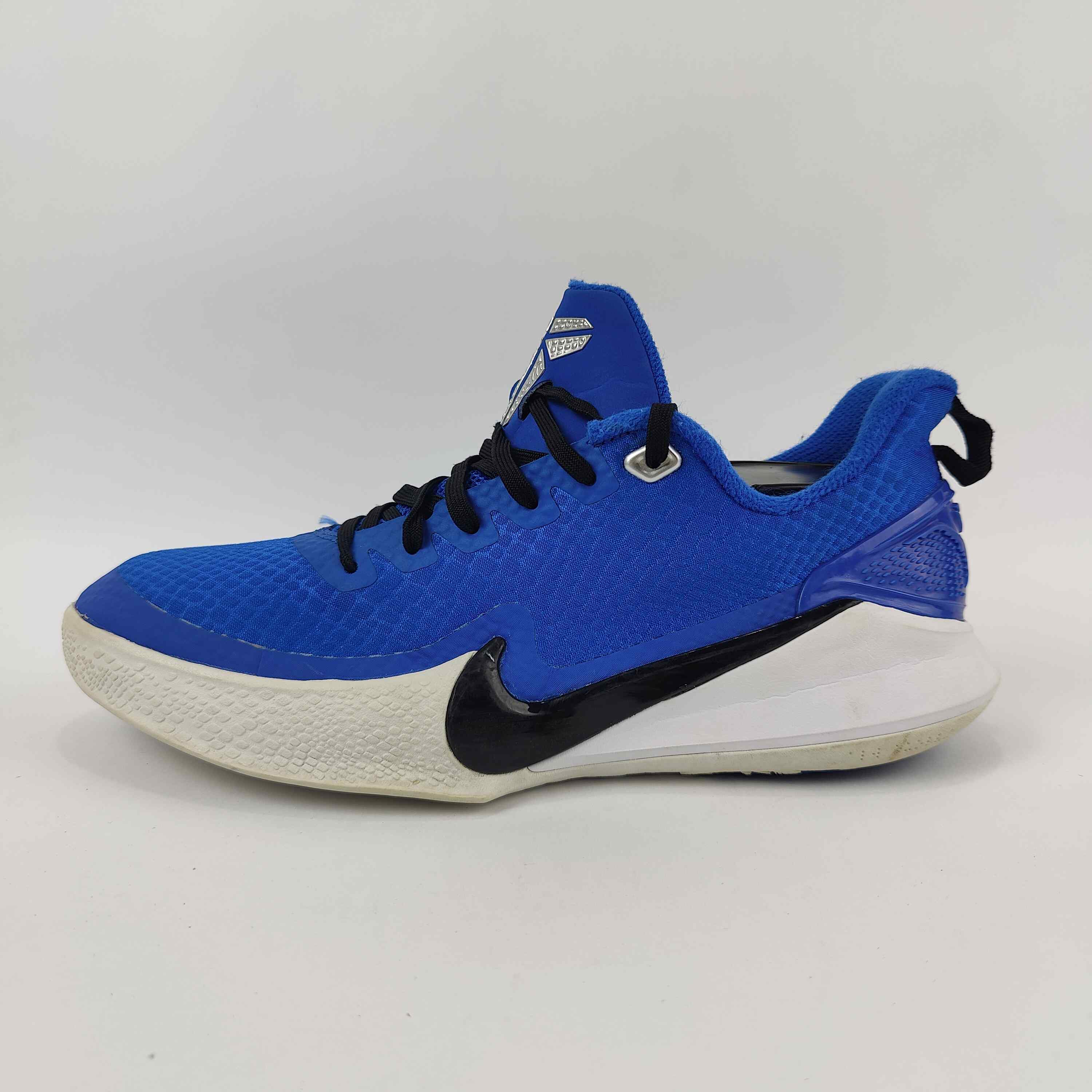 Nike Mamba Focus Court Shoes UK 7 Blue 4104685