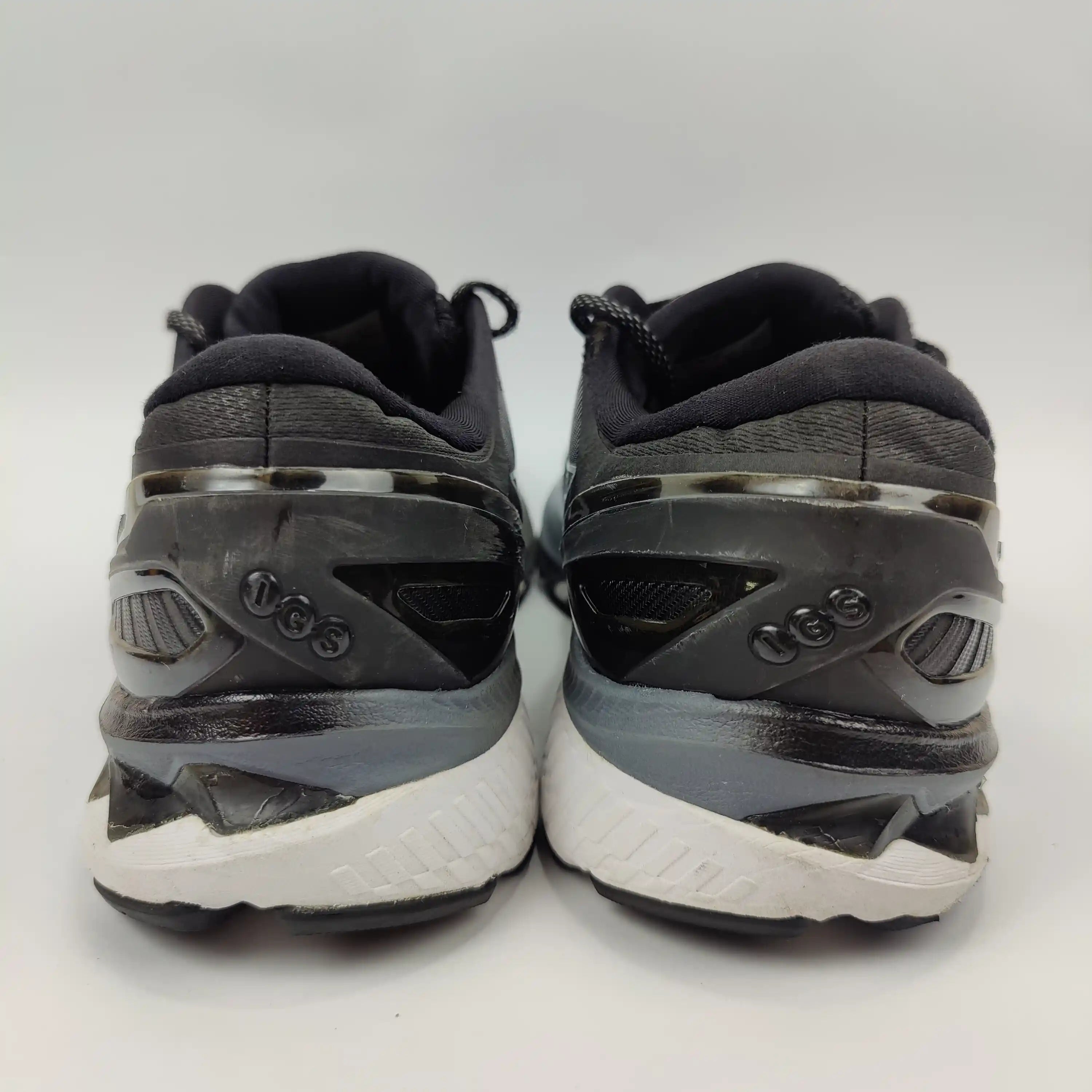 ASICS GEL-Kayano 27 (UK/PK 11) - Black - 4654932