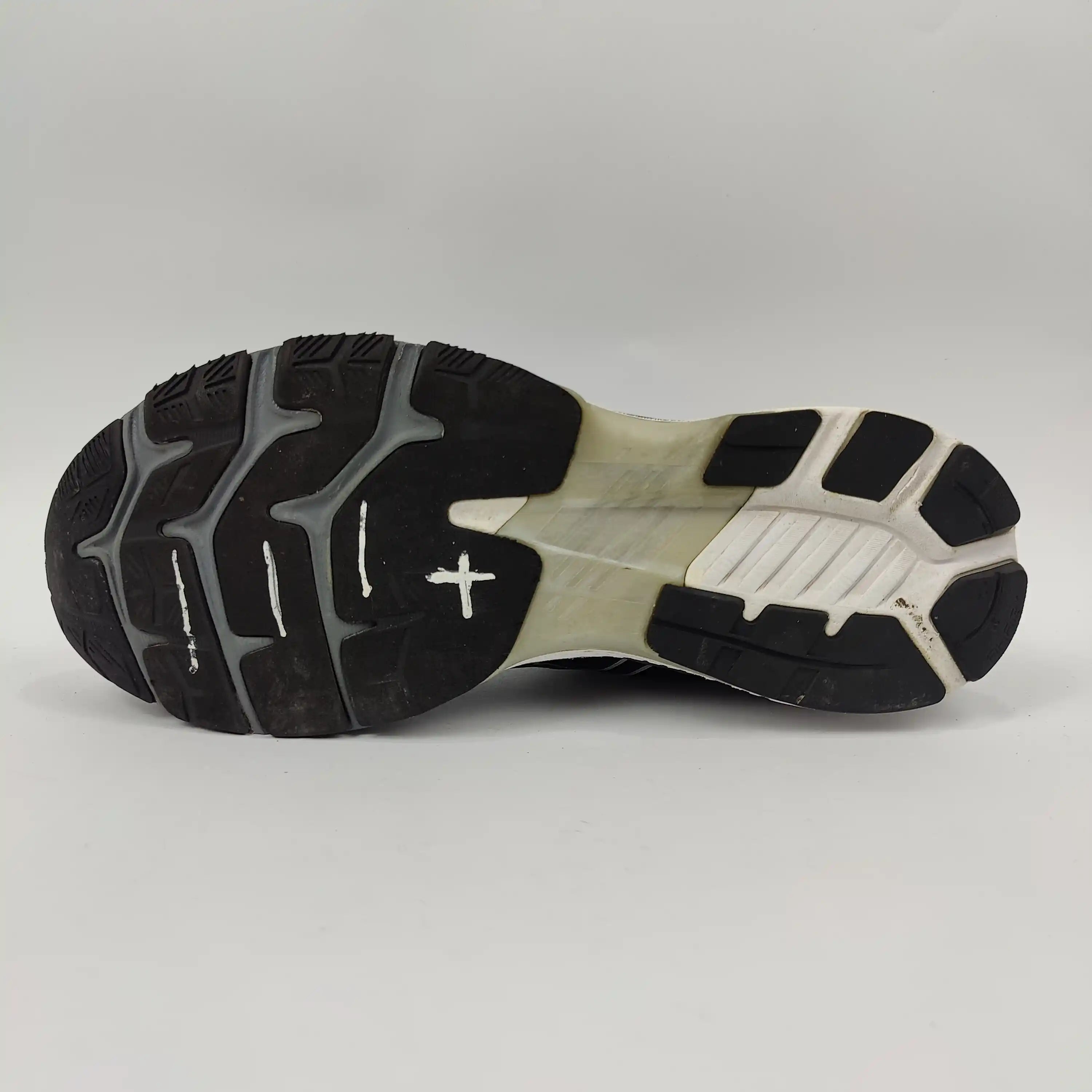 ASICS GEL-Kayano 27 (UK/PK 11) - Black - 4654932