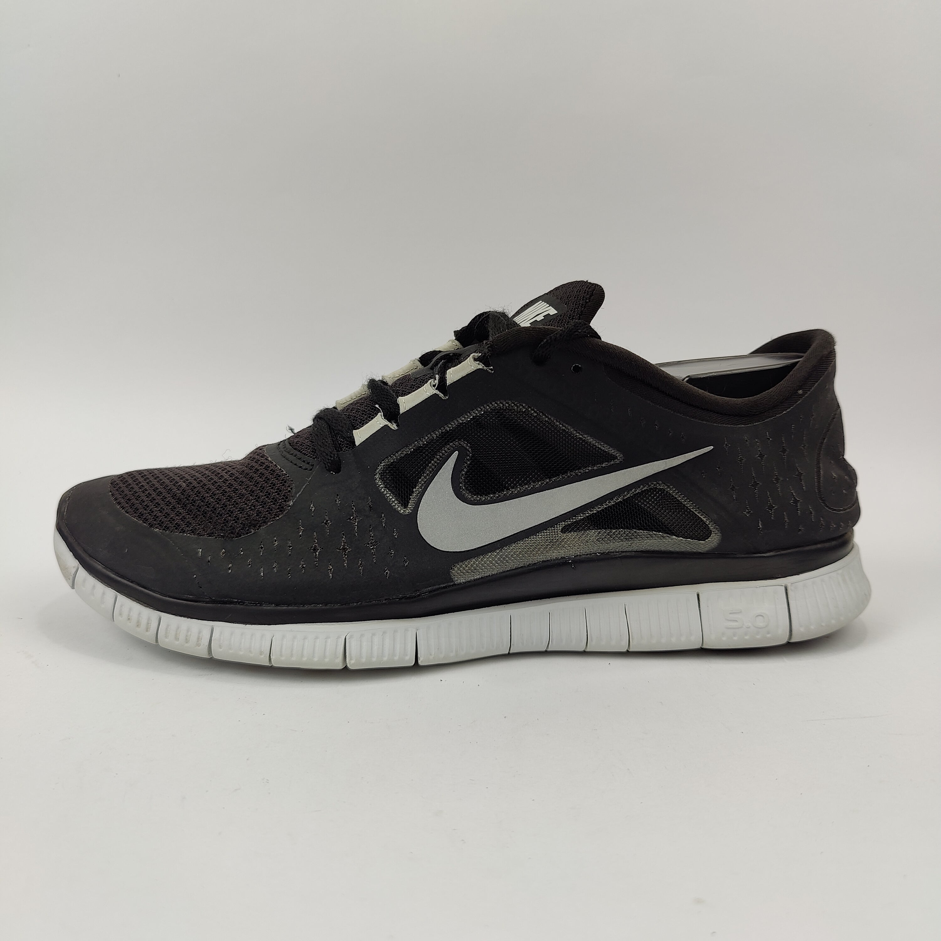 Nike free run womens uk black best sale