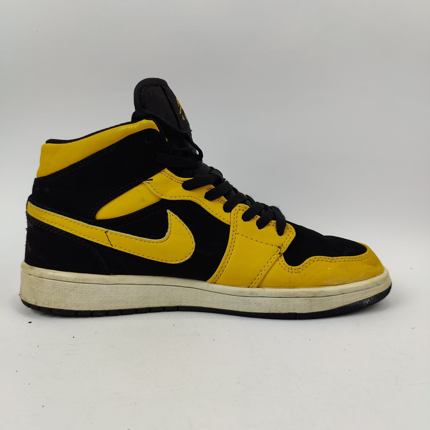 Nike Air Jordan 1 Mid (UK/PK 7) - Yellow - 4105132