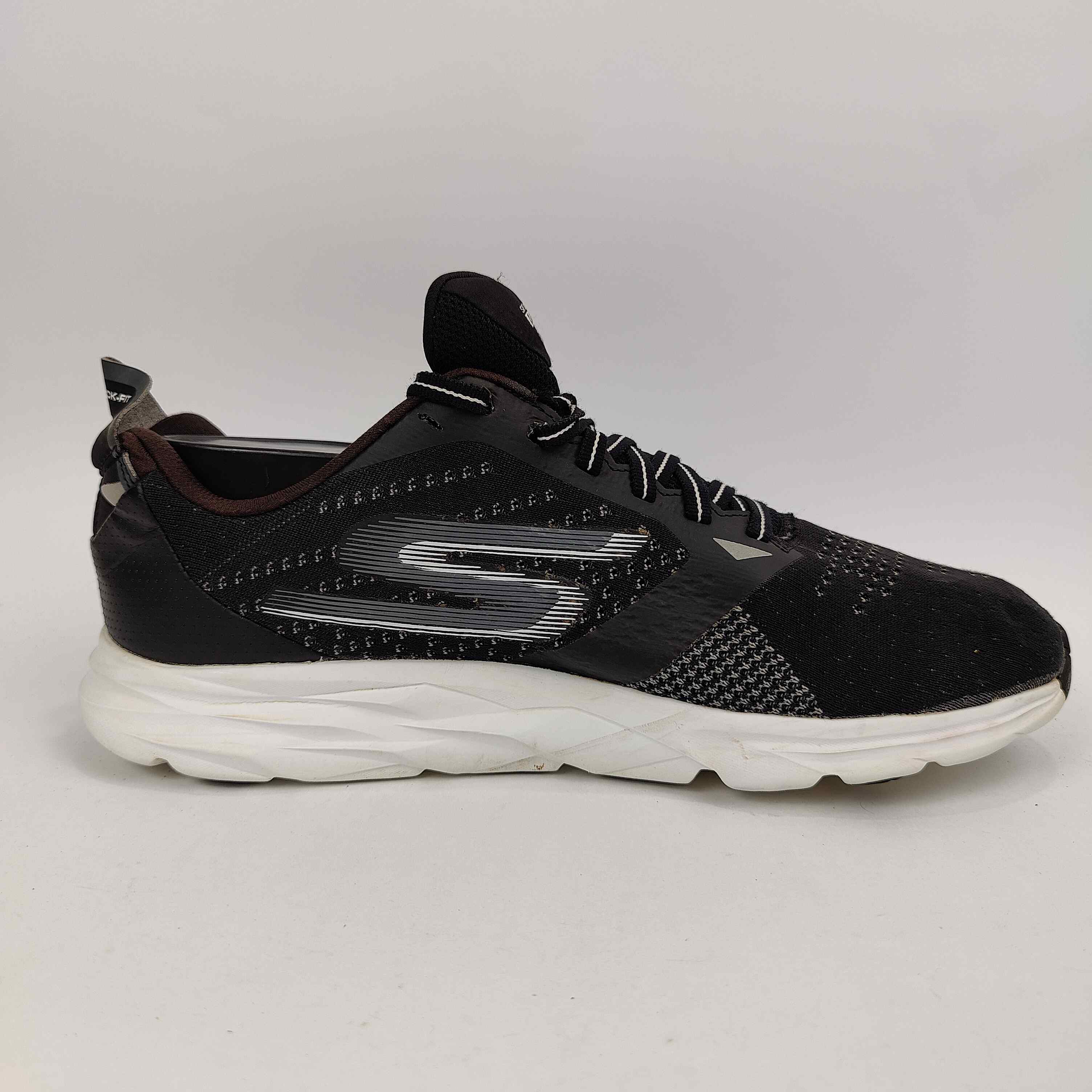 Skechers Go Run Ride 6 (UK/PK 8) - Black - 4205443