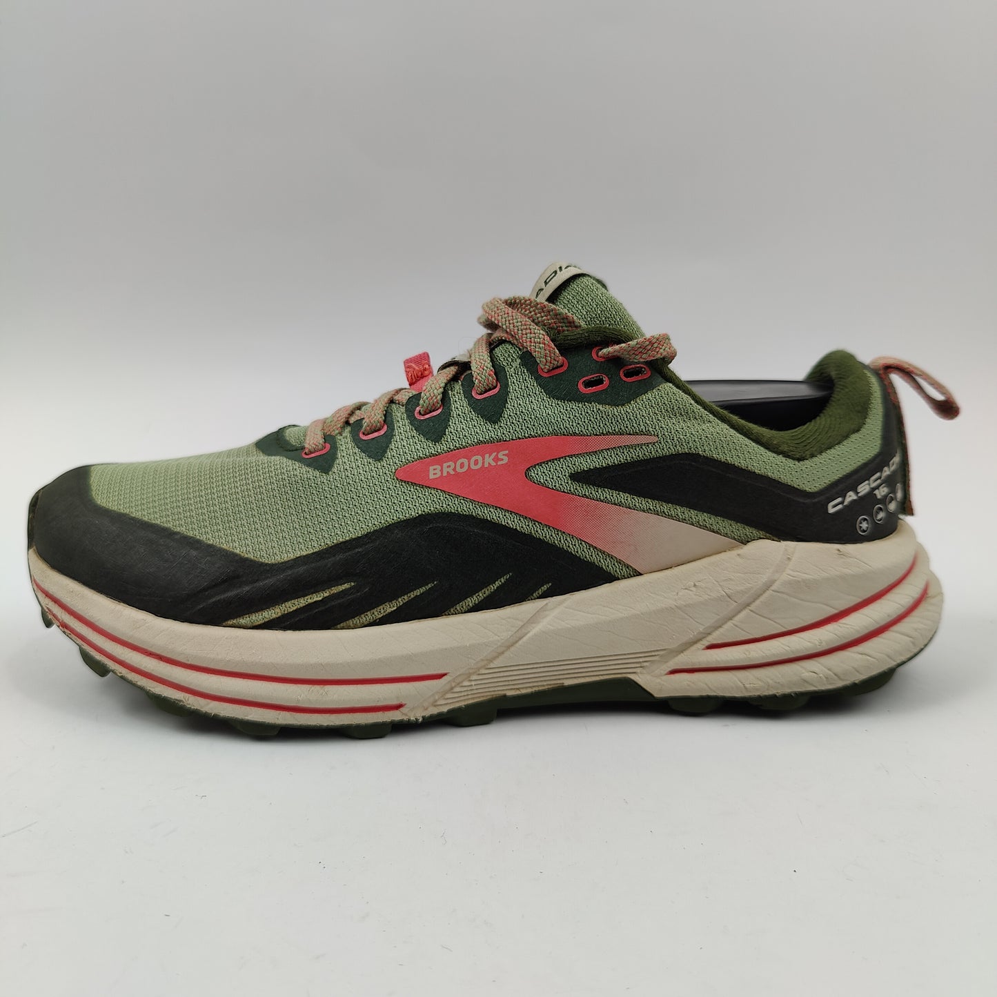 Brooks Cascadia 16 (UK/PK 6) - Green - 3906030