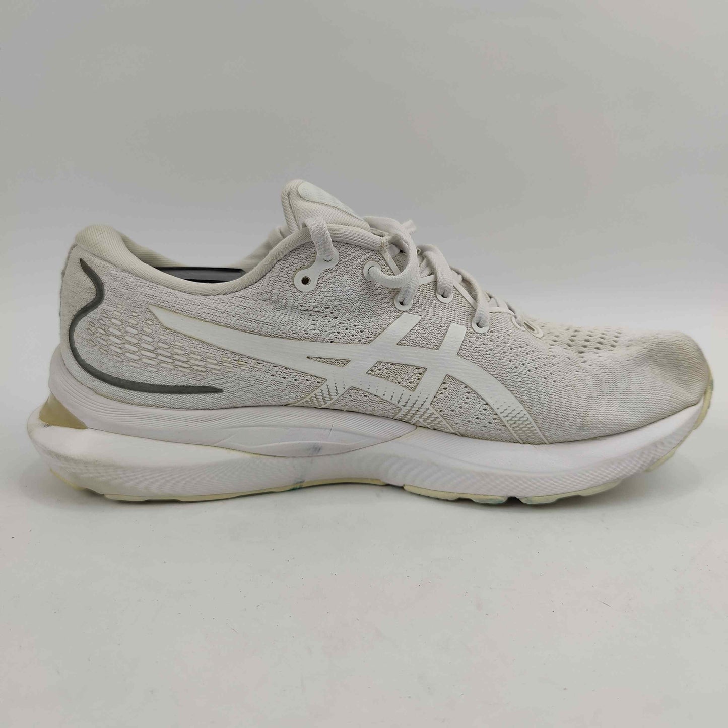 Asics Gel-Cumulus 24 (UK/PK 7.5) - White  - 4156276