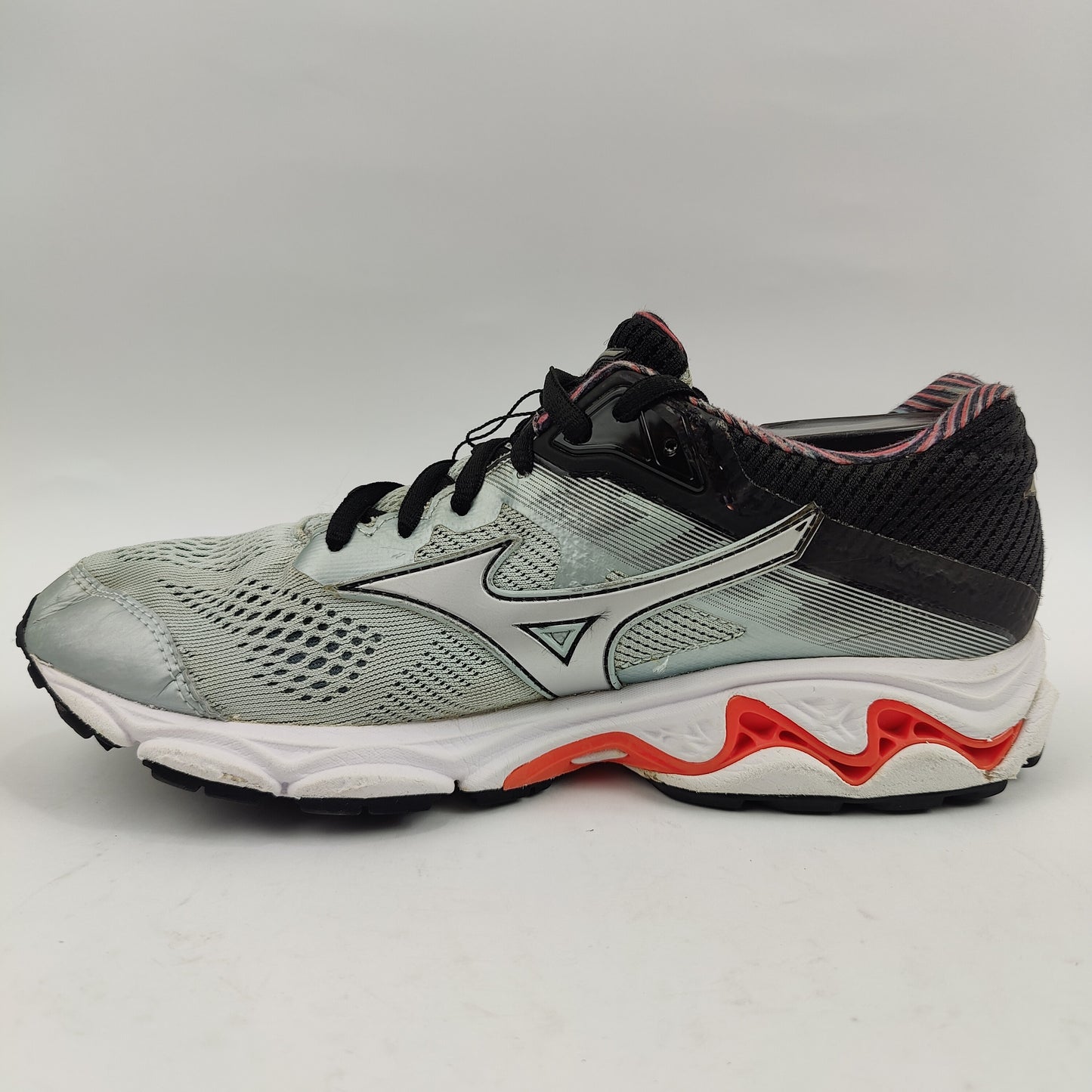 Mizuno Wave Inspire 15 (UK/PK 6.5) - Grey - 4007105