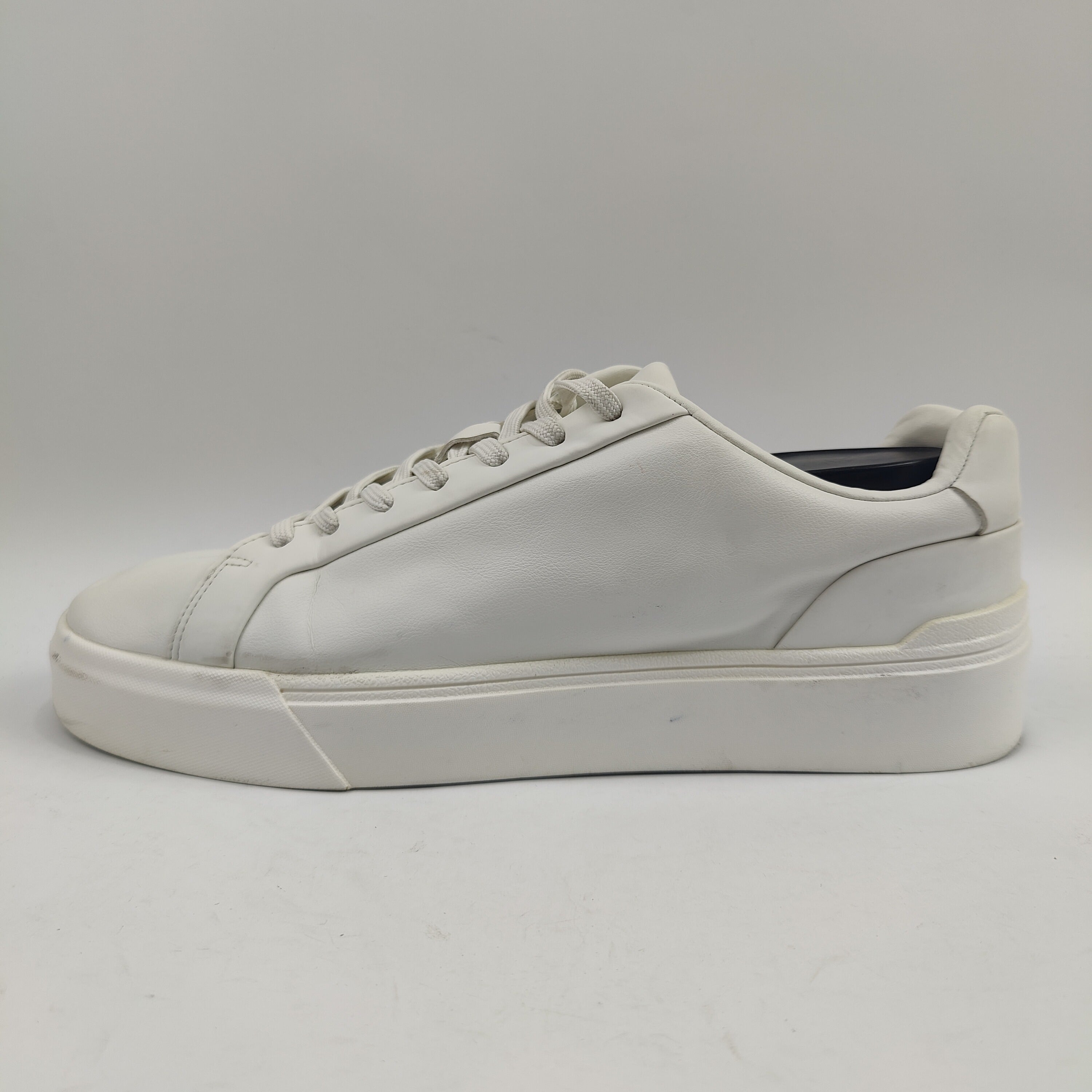 ZARA Sneaker (UK/PK 10) - White - 4407314