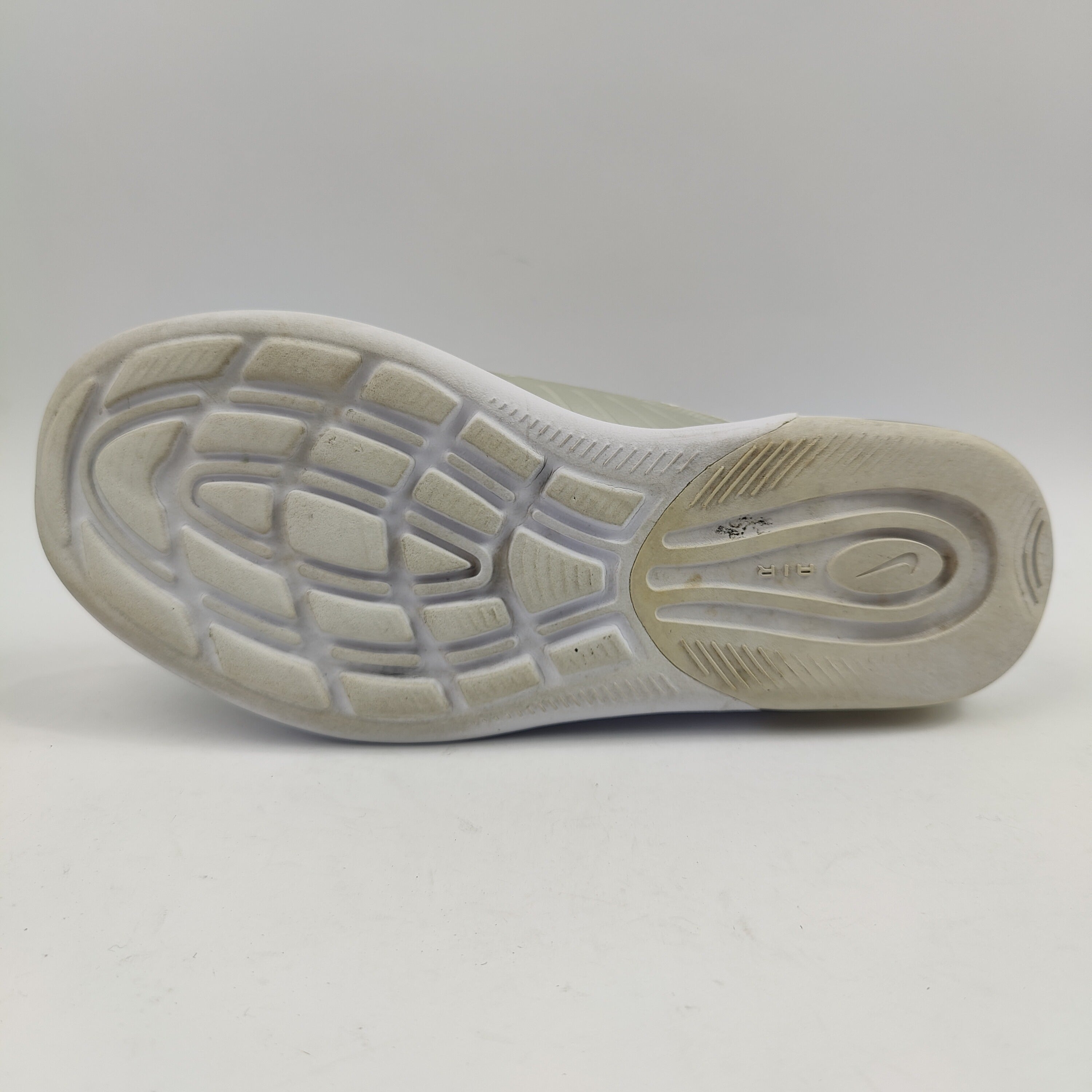 Nike Air Max Axis (UK/PK 5.5) - White - 3907319