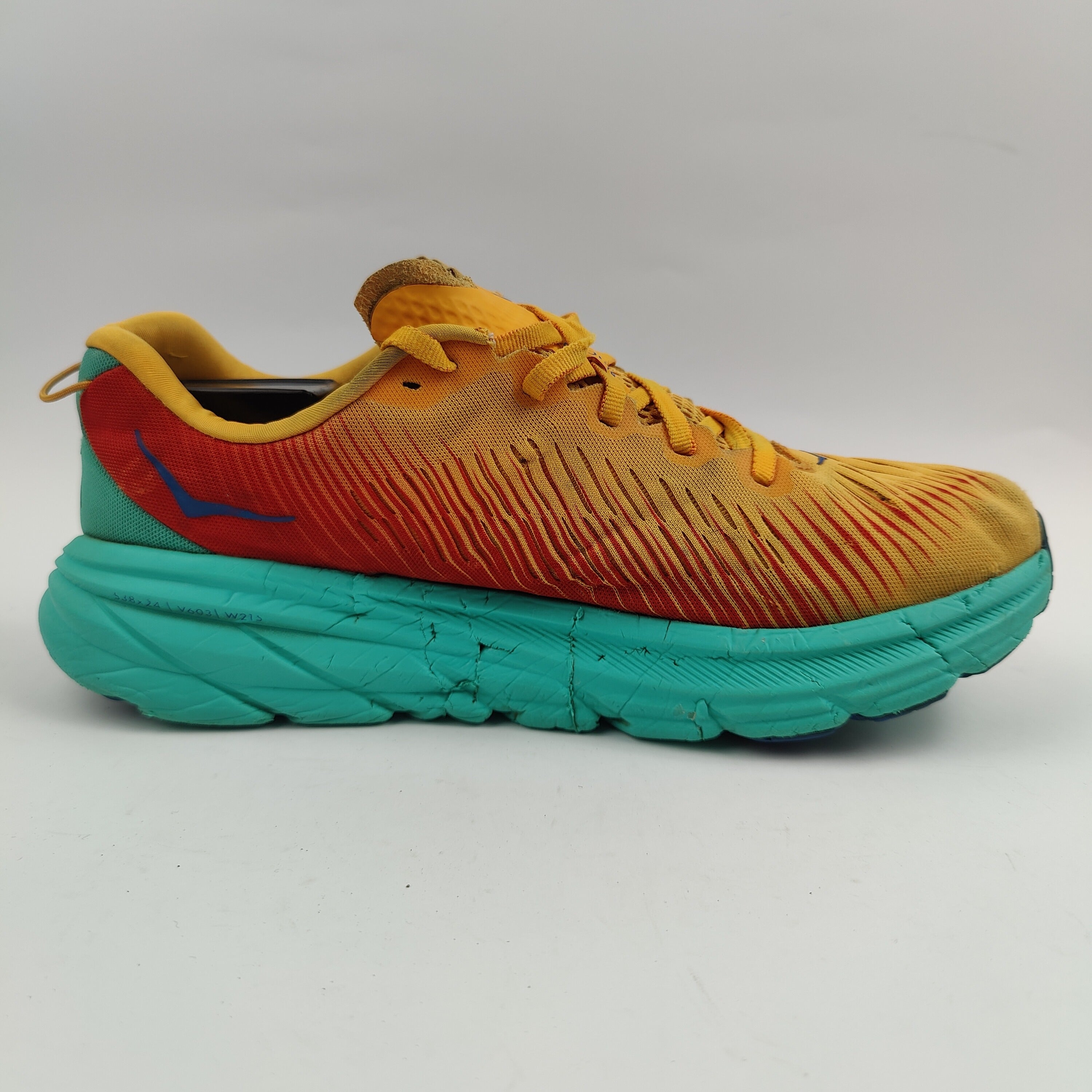 HOKA Rincon 3 (UK/PK 8.5) - Yellow - 4257395