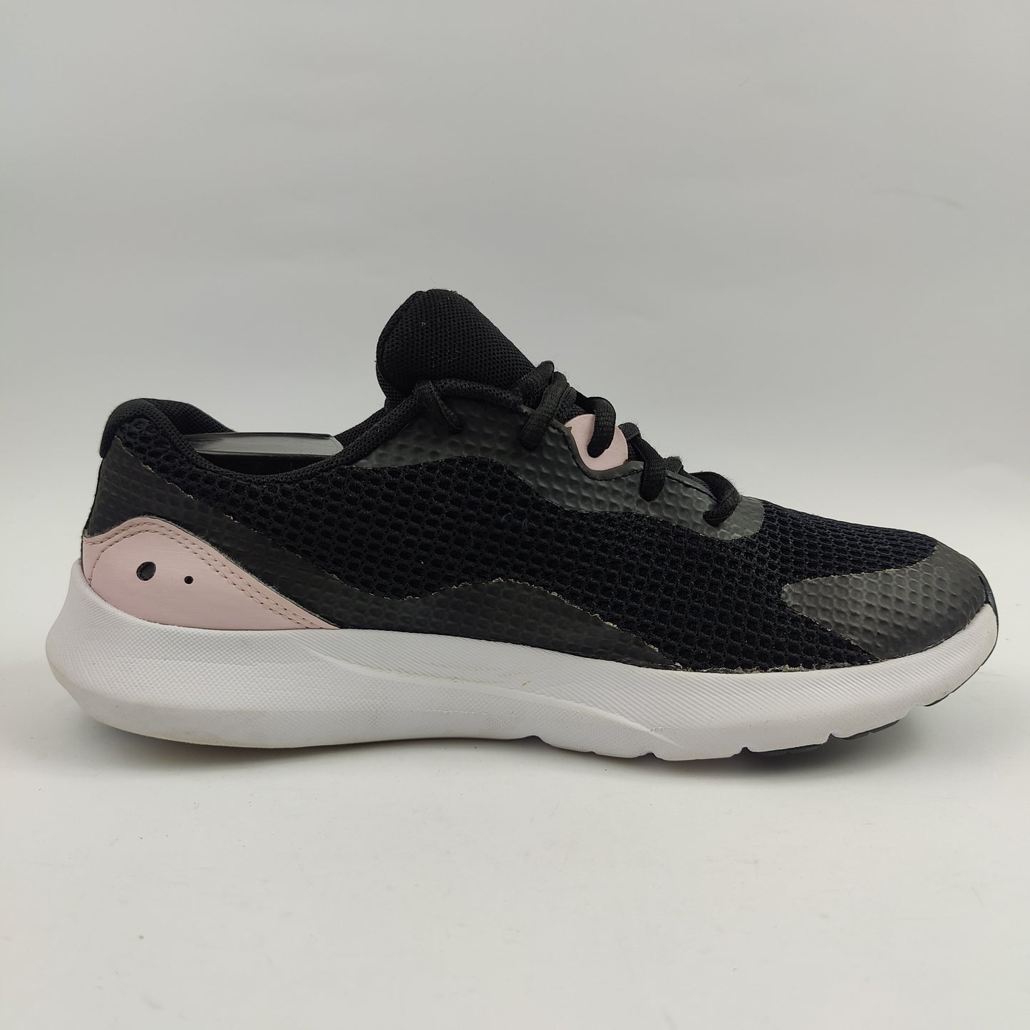 Under Armour Surge 3 (UK/PK 7) - Black - 4107424