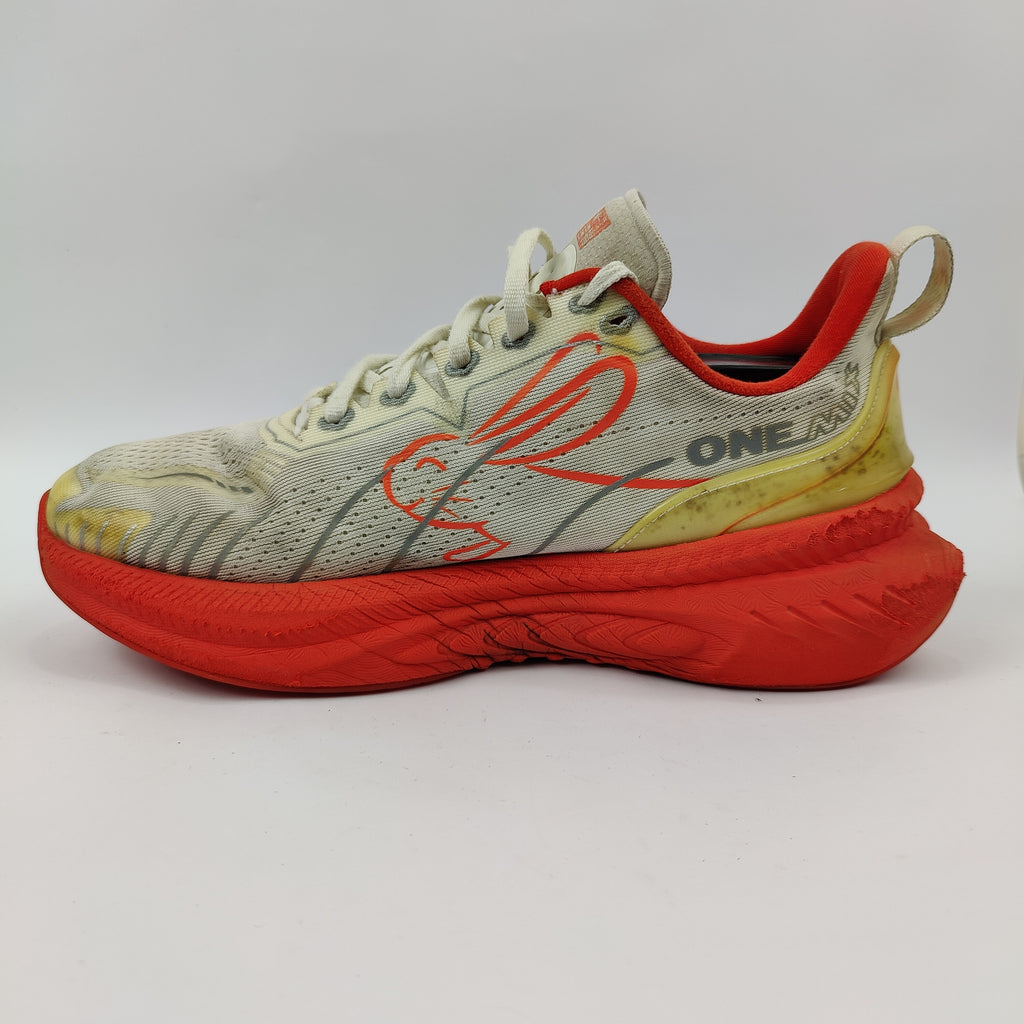 ONEMIX Sneakers (UK/PK 7) - White - 4107581