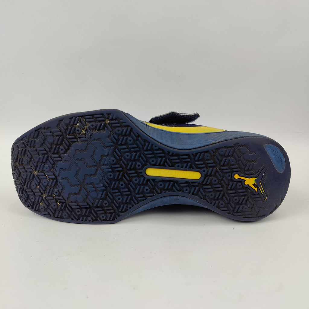 Jordan Trainer Low Michigan (UK/PK 8.5) - Blue - 4307614