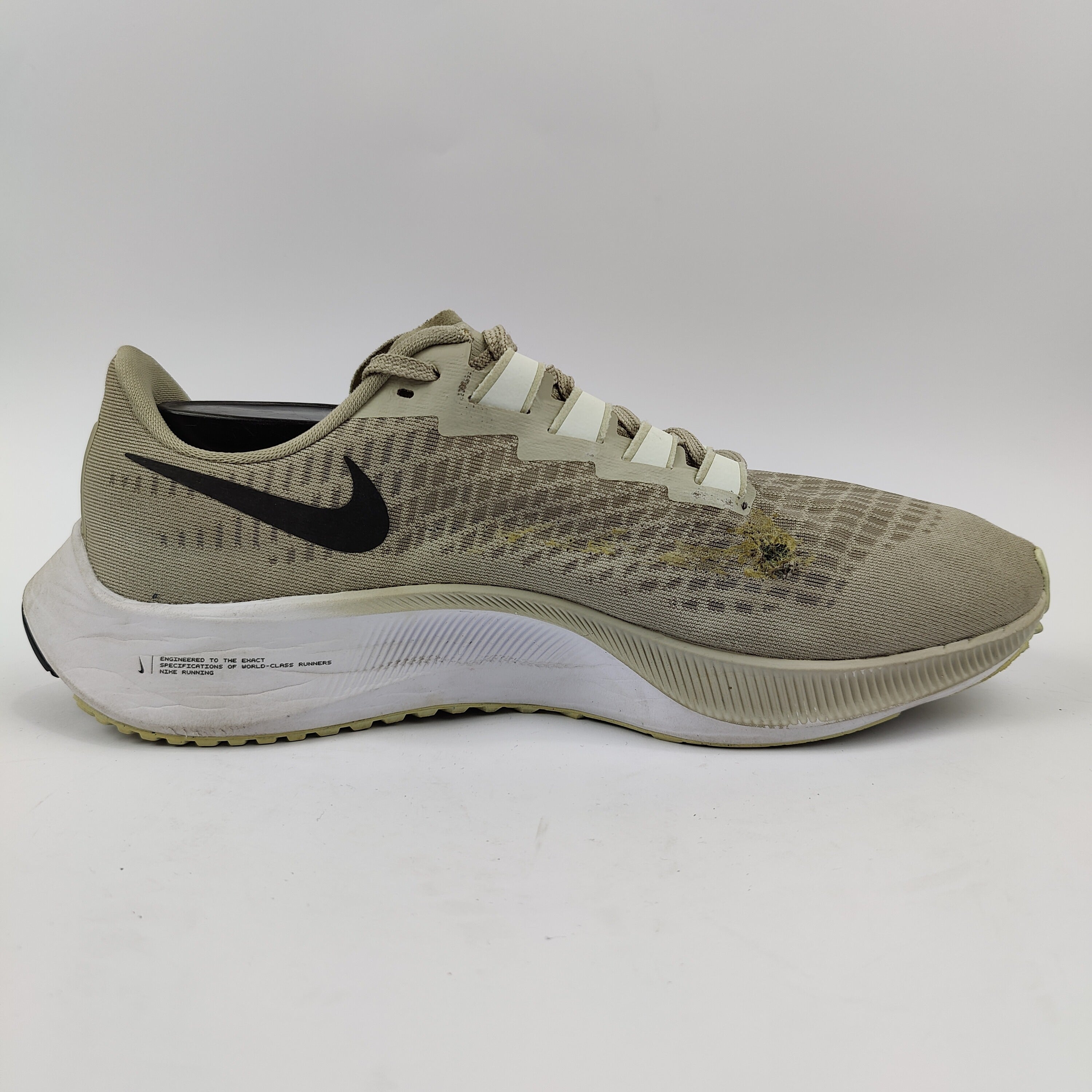 Nike Air Zoom Pegasus 37 (UK/PK 9.5) - Grey - 4457637