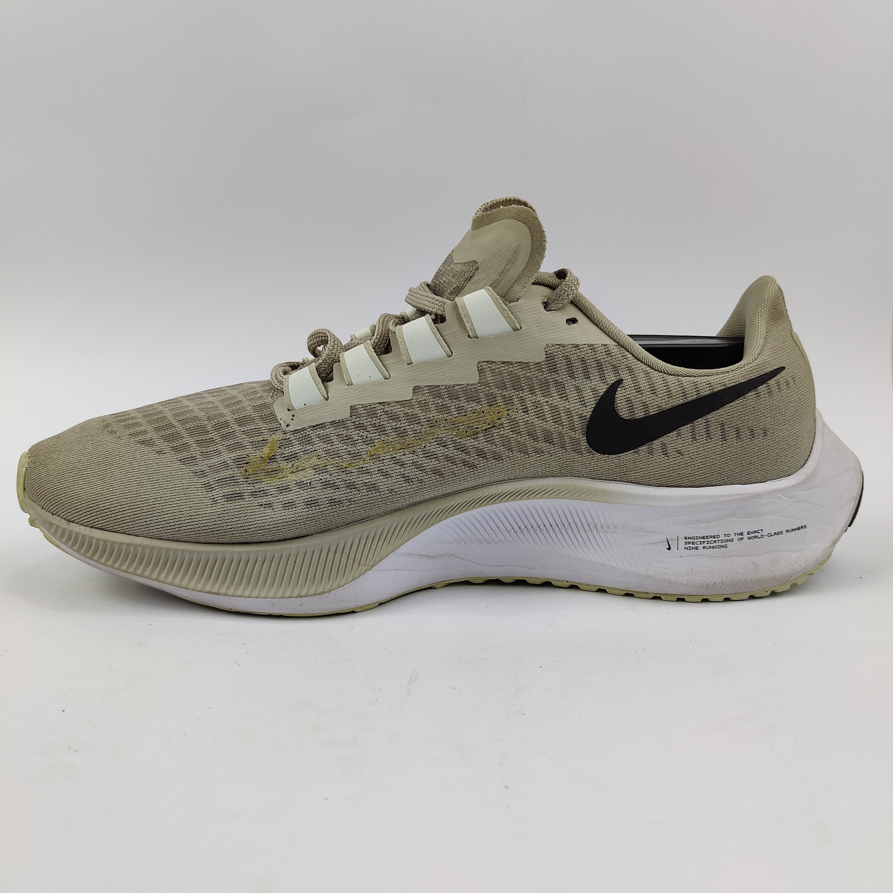 Nike Air Zoom Pegasus 37 (UK/PK 9.5) - Grey - 4457637