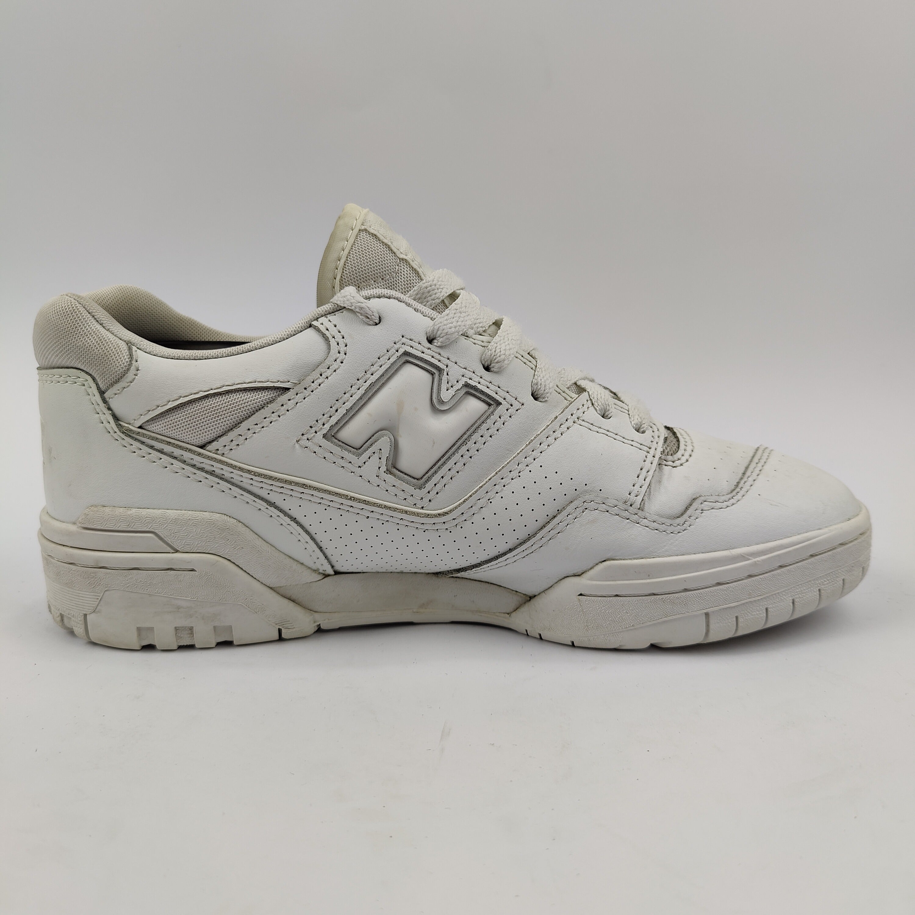 New Balance 550 (UK/PK 7) - White - 4057640