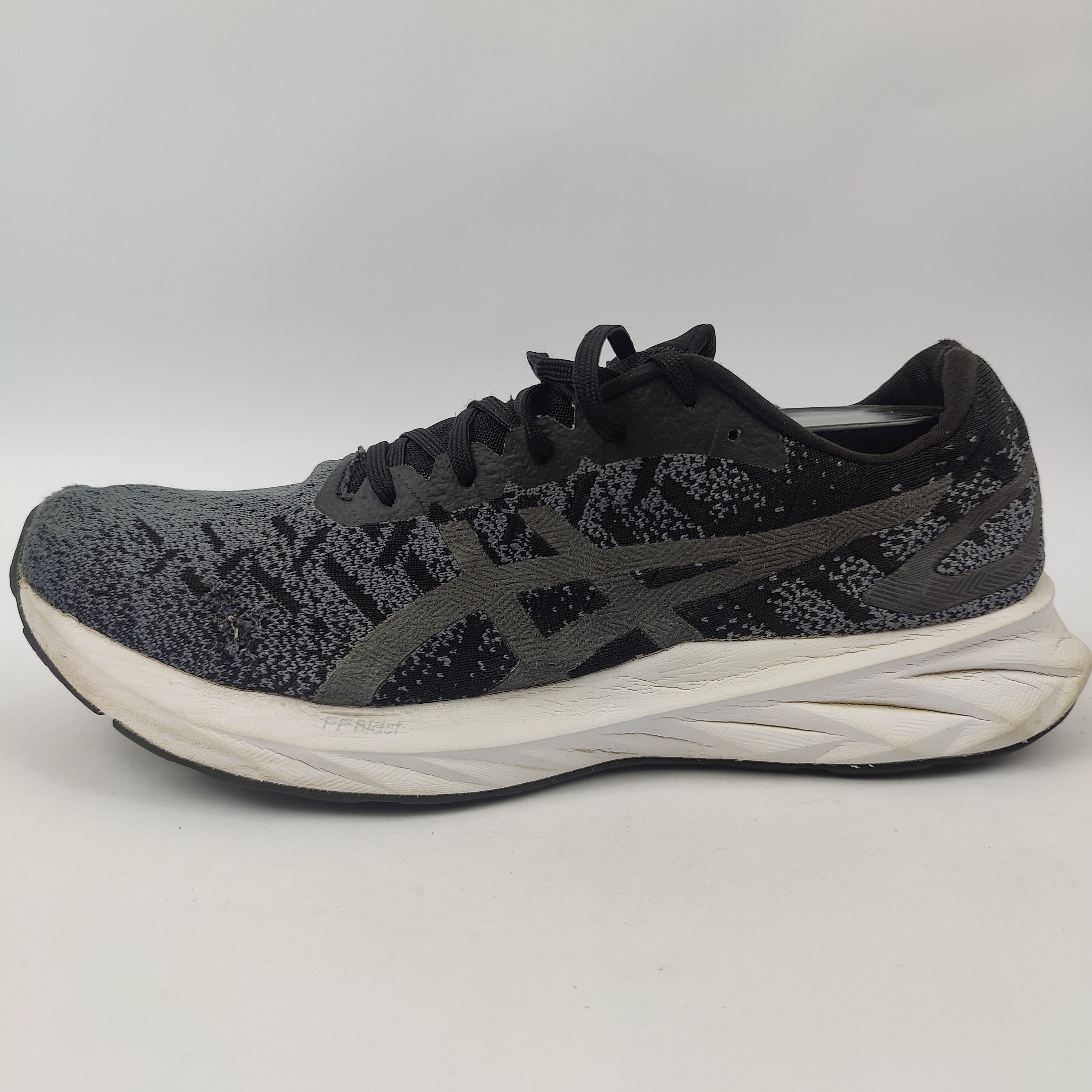 ASICS Dynablast (UK/PK 9) - Black - 4407721