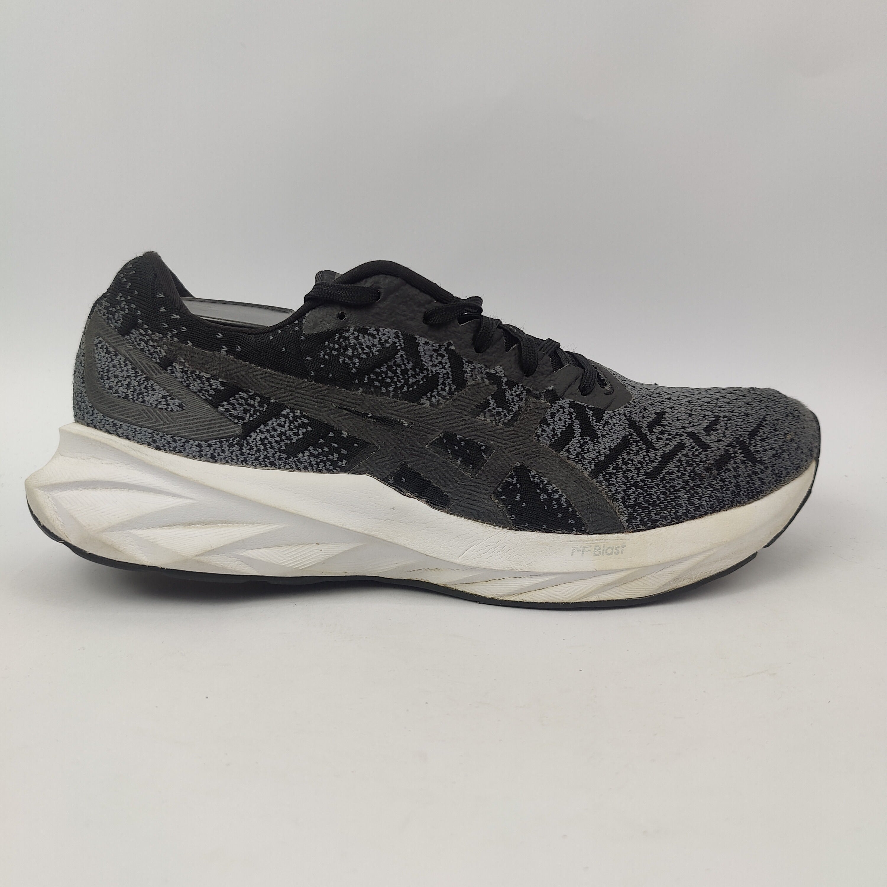ASICS Dynablast (UK/PK 9) - Black - 4407721