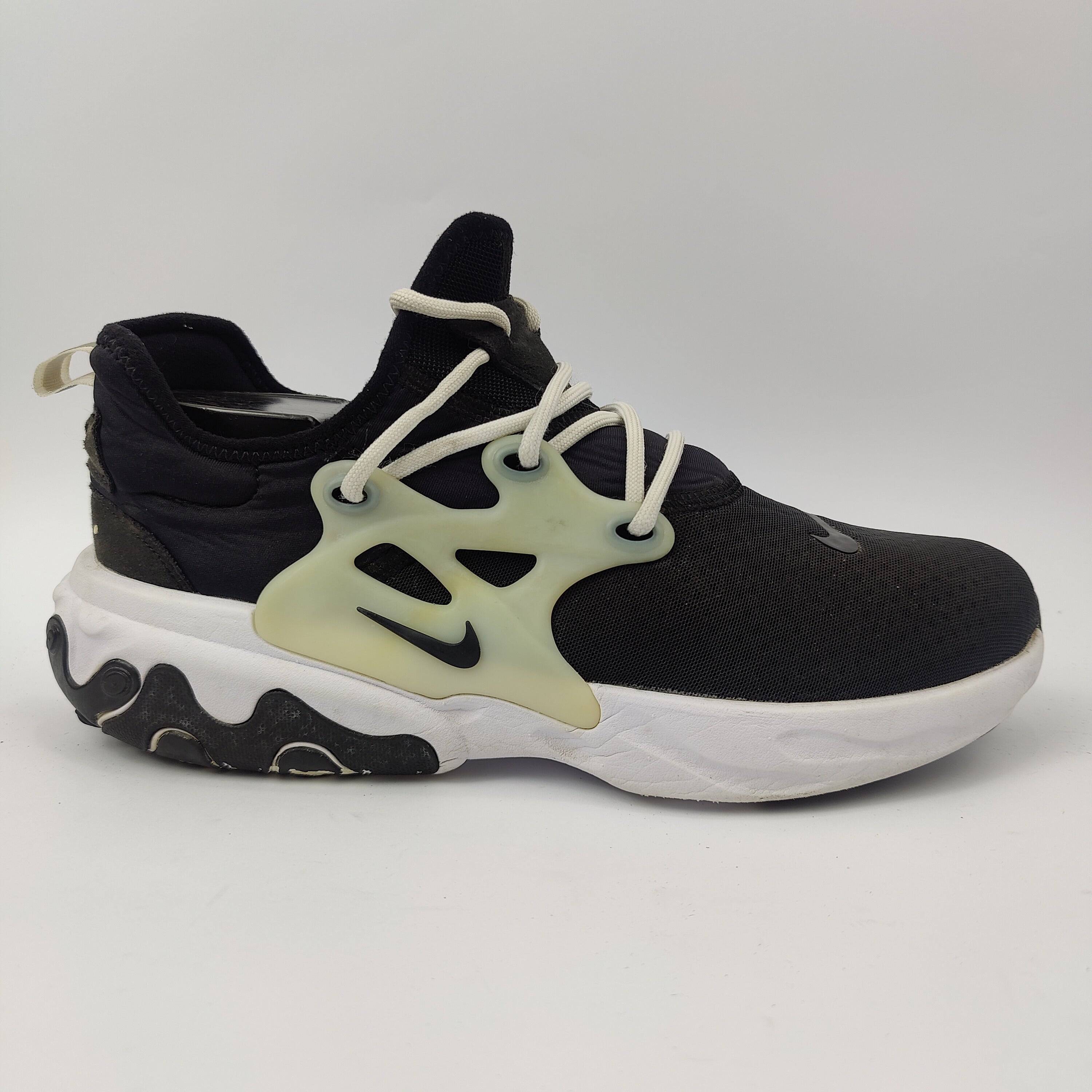 Nike Presto React (UK/PK 7) - Black - 4107931