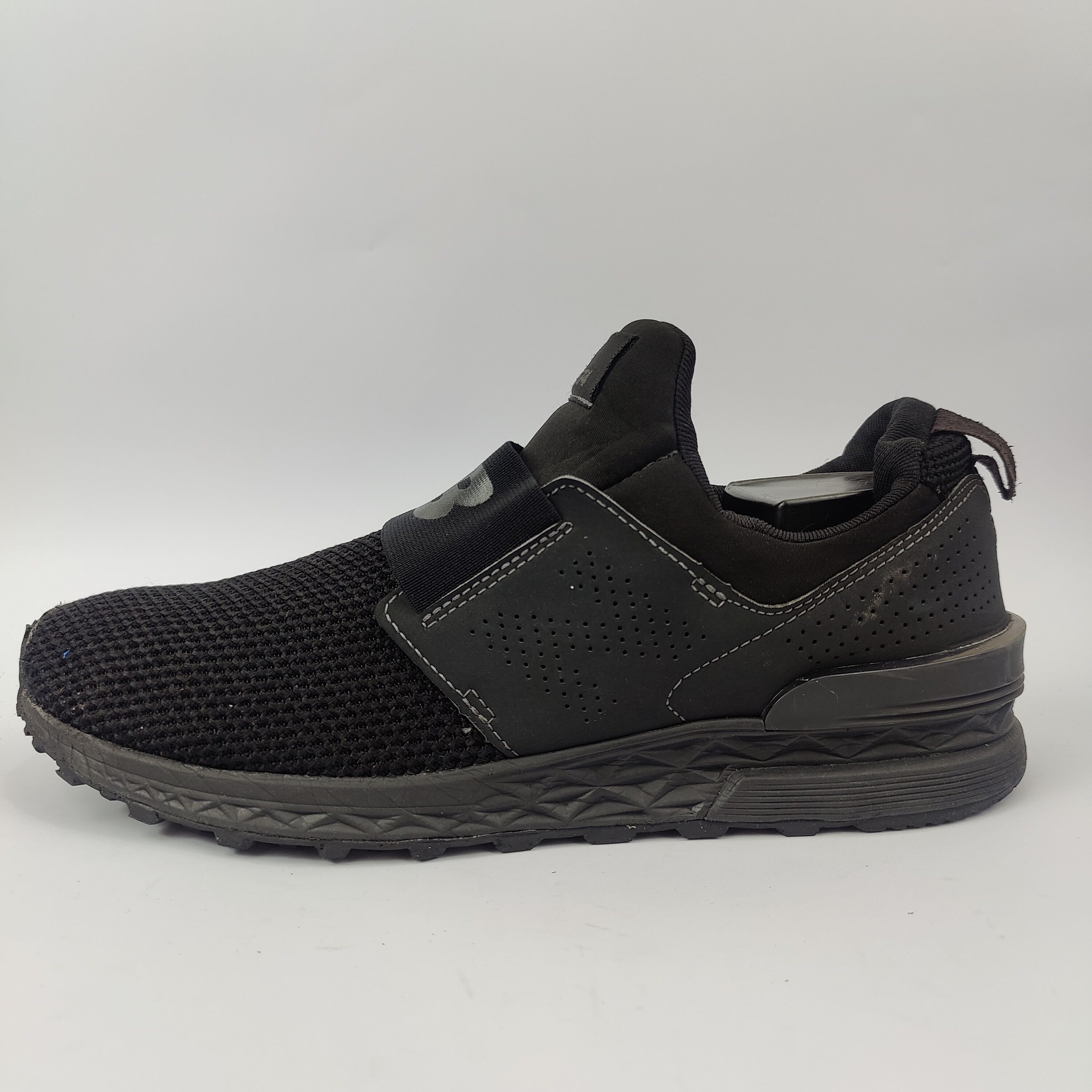 New Balance Sneaker (UK/PK 9.5) - Black - 4407914