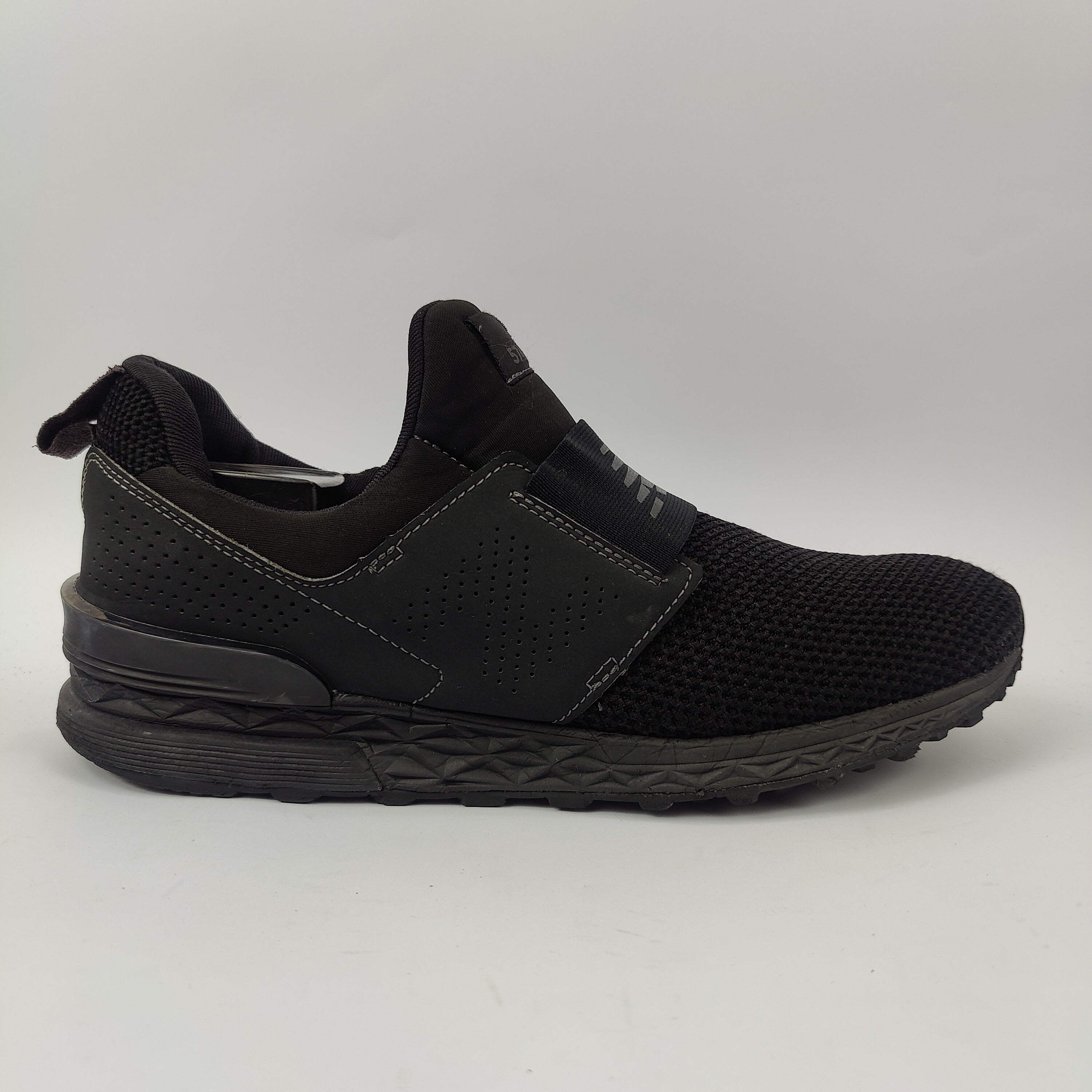 New Balance Sneaker (UK/PK 9.5) - Black - 4407914